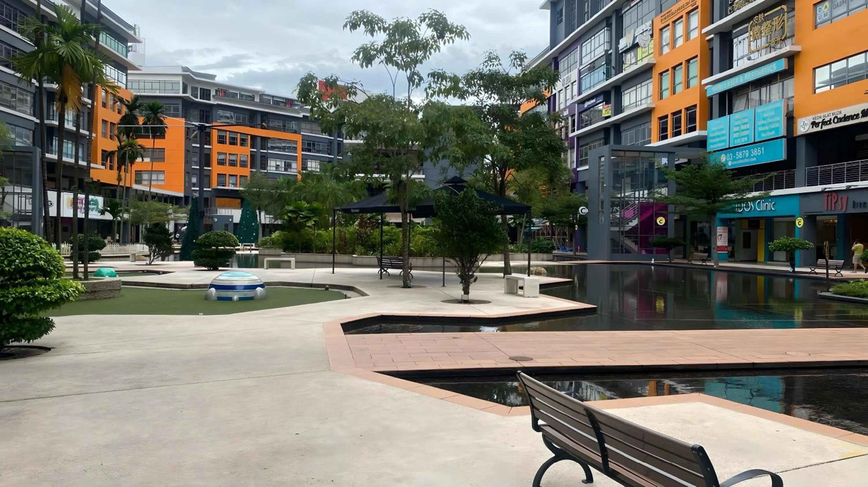 Entertainment in Signature Hotel by Easy Nap