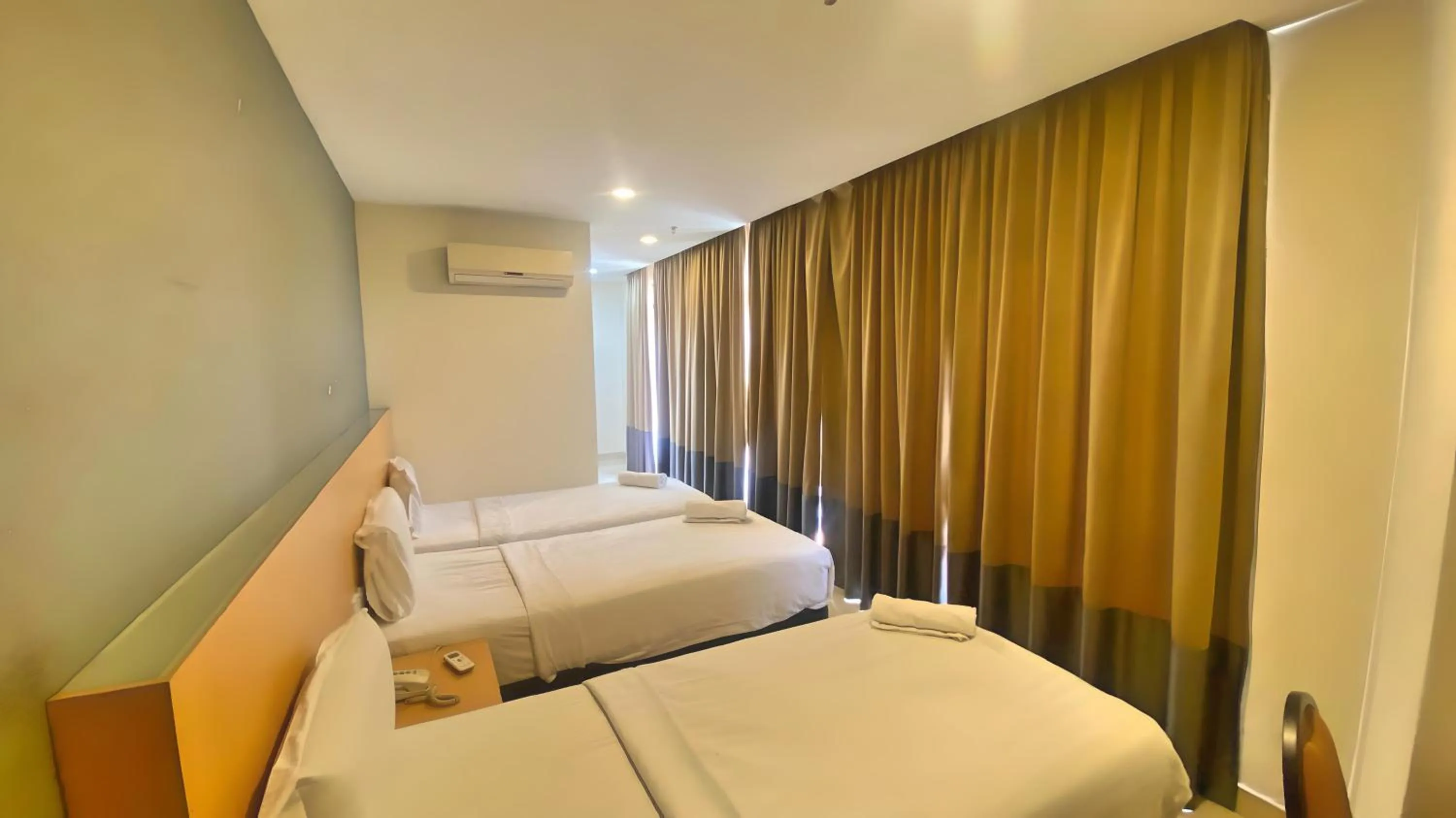 Bedroom, Bed in Signature Hotel by Easy Nap