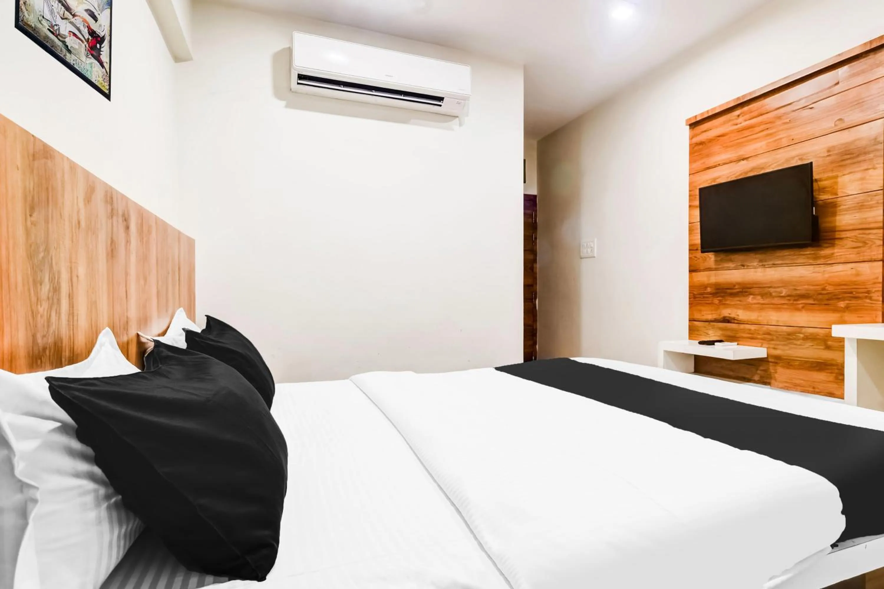 Bedroom, Bed in Hotel O Jawahar Marg Formerly Hotel Virat