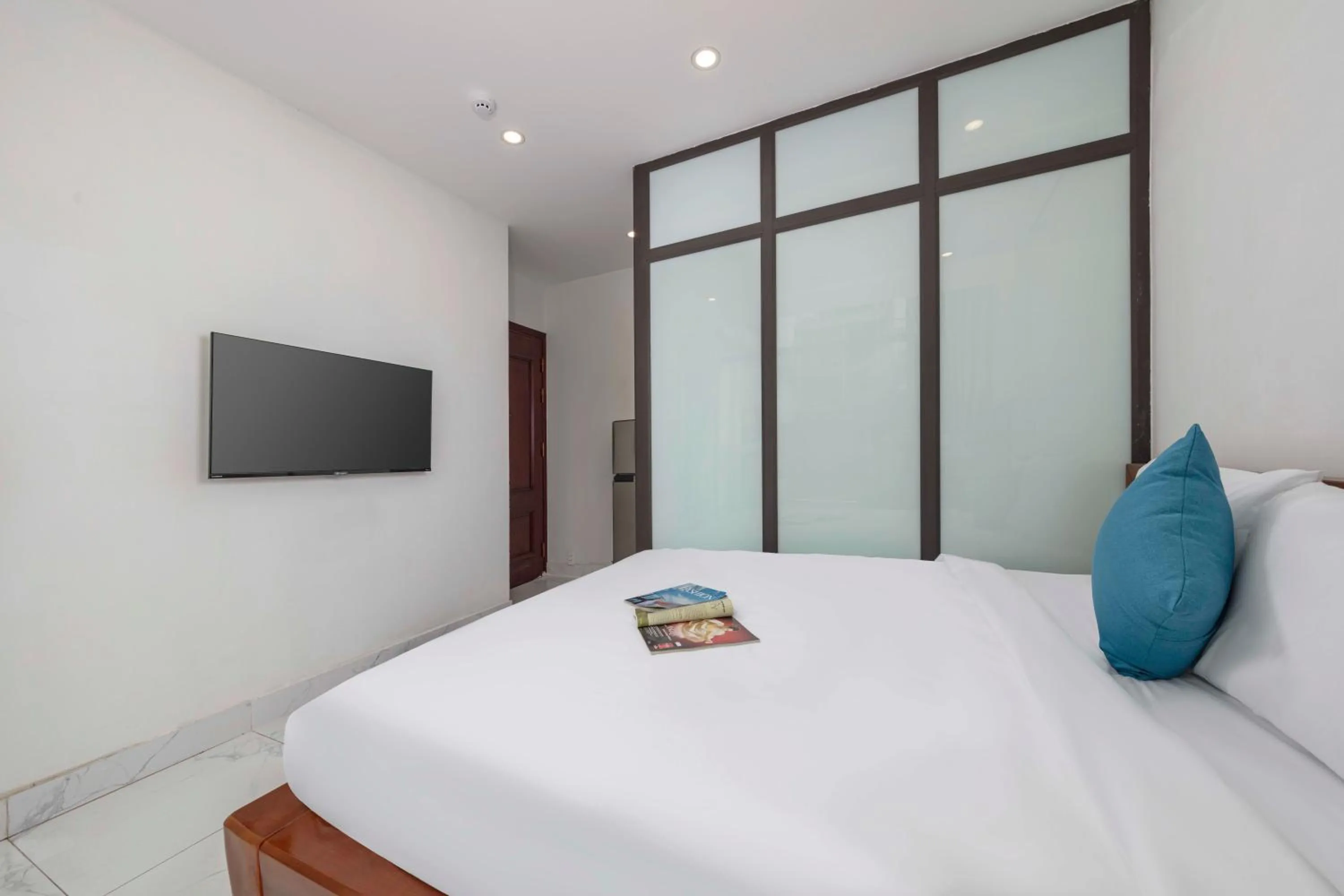 Bedroom, Bed in Infinity HaNoi Hotel & Travel