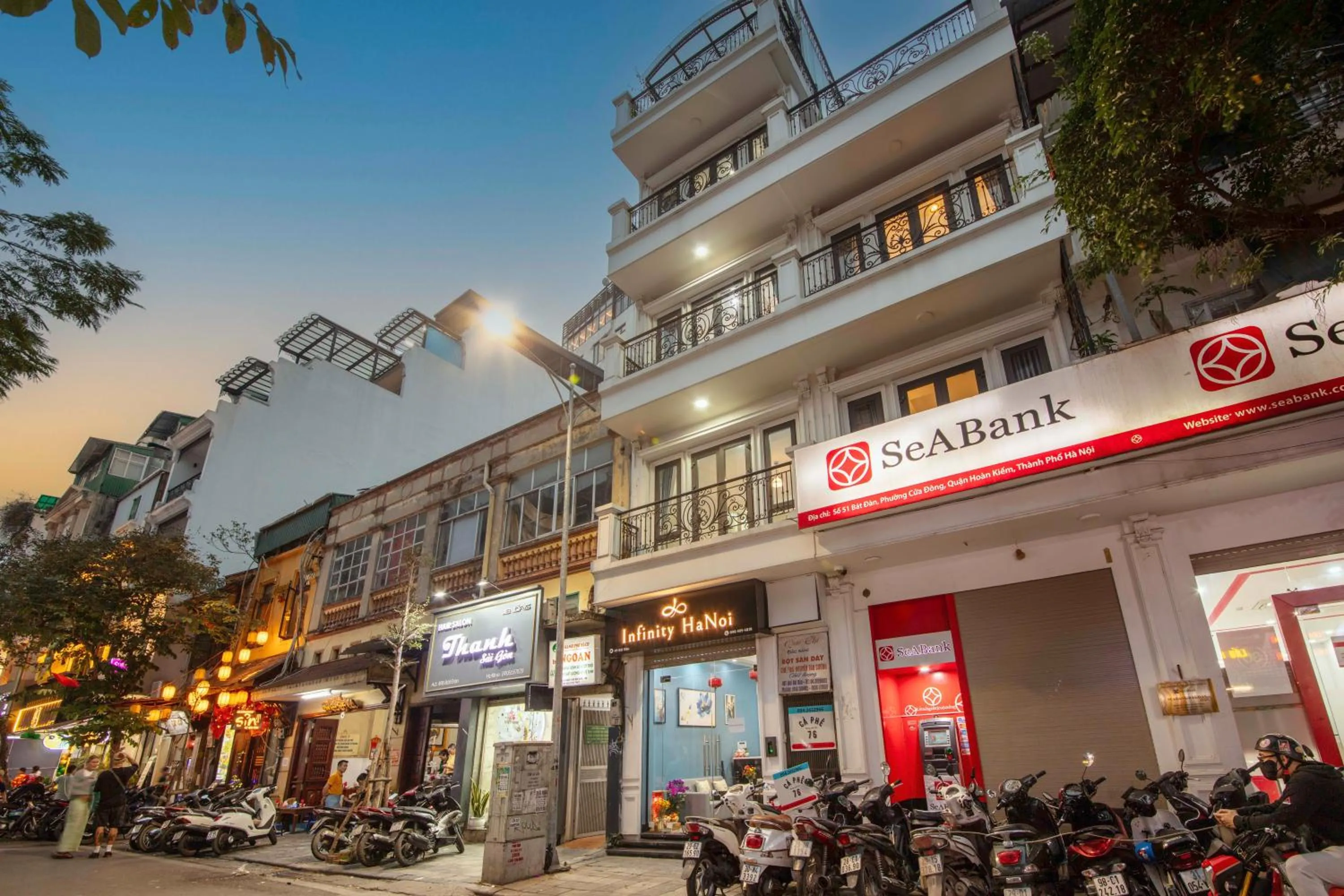 Property building in Infinity HaNoi Hotel & Travel