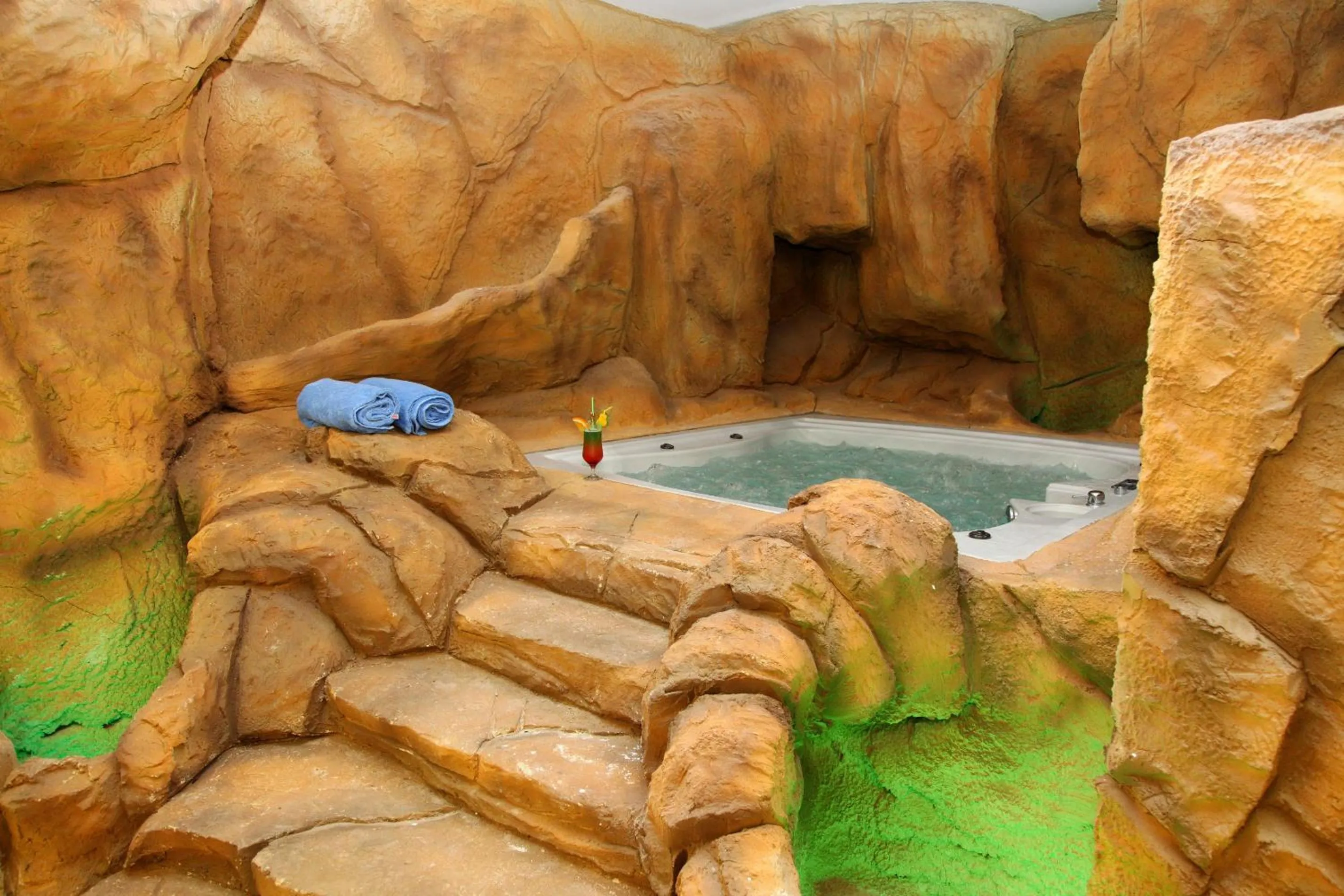 Hot Tub in Tilya Resort Hotel