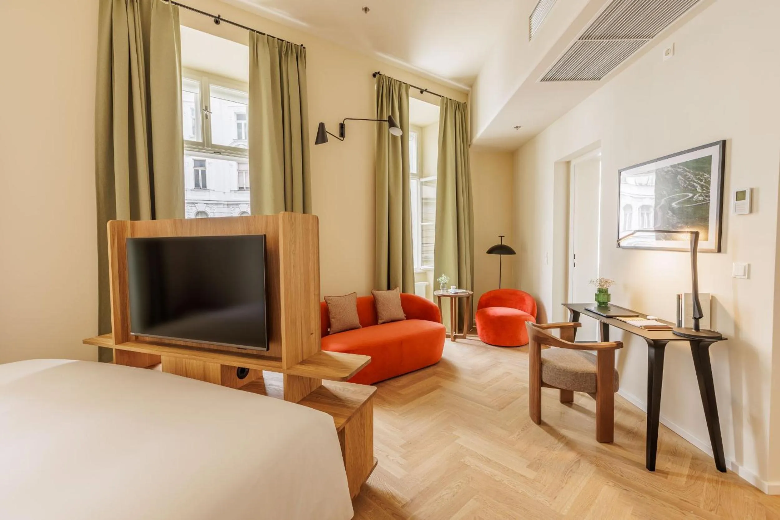 Photo of the whole room, Bed in Wilde Vienna Fleischmarkt