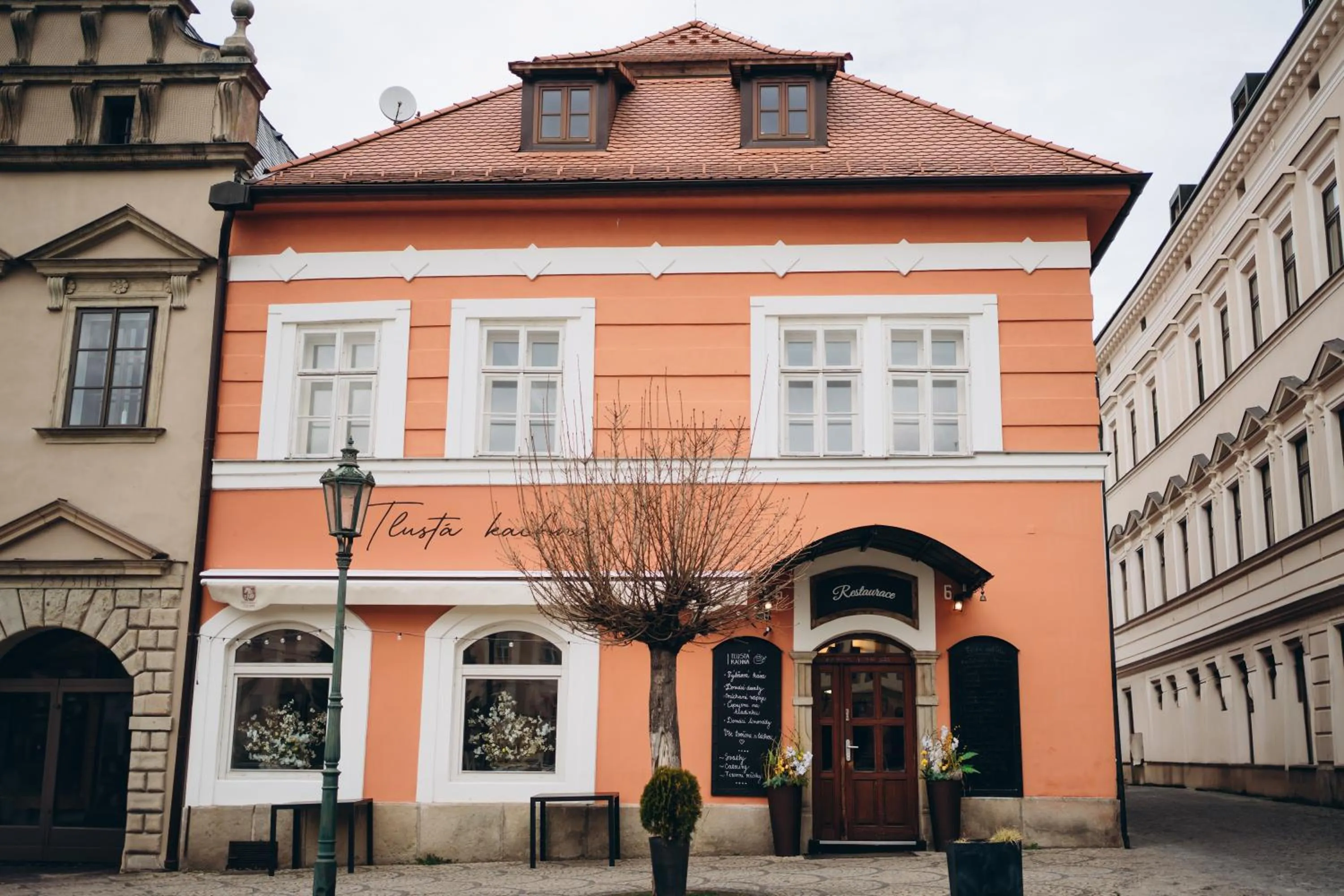 Restaurant/places to eat in Penzion Tlustá kachna