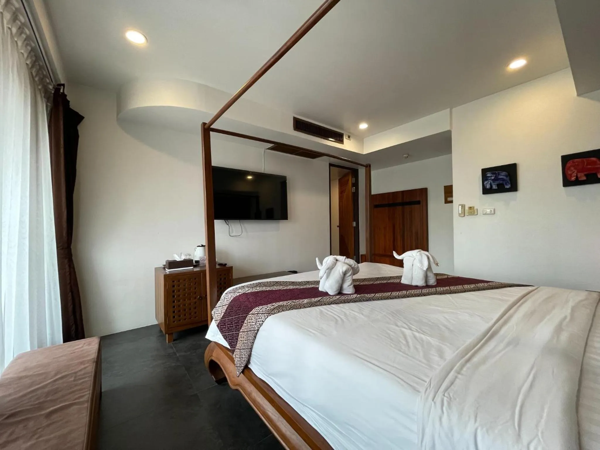 TV and multimedia, Bed in The Guest Arak Boutique Hotel