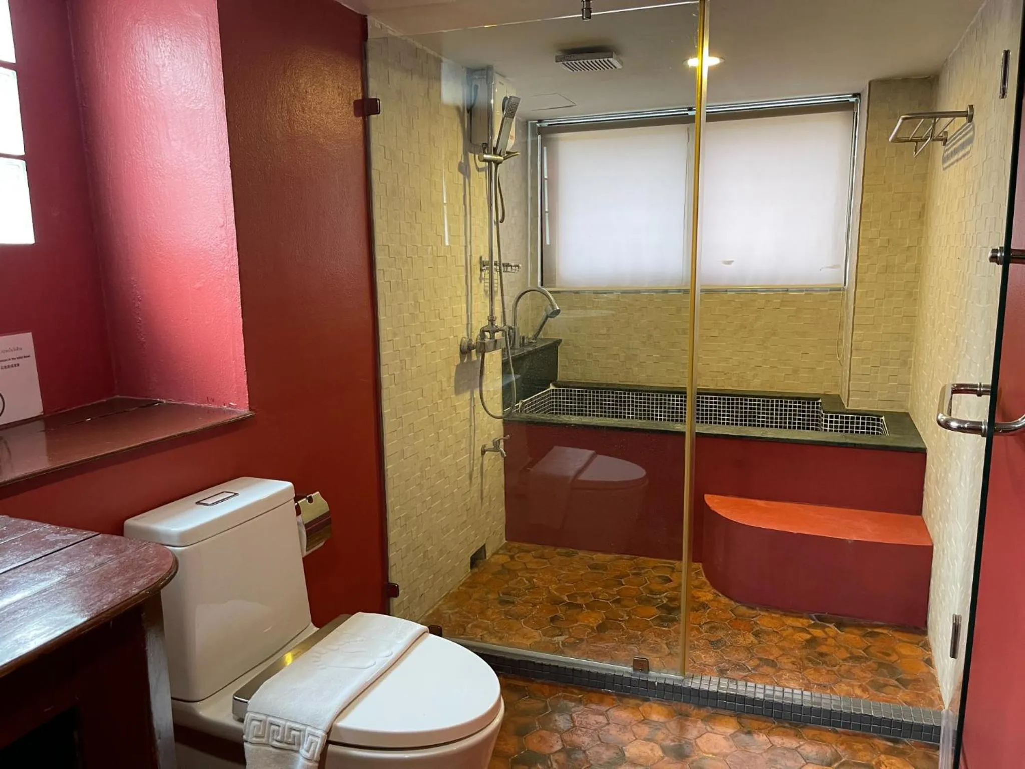 Shower in The Guest Arak Boutique Hotel