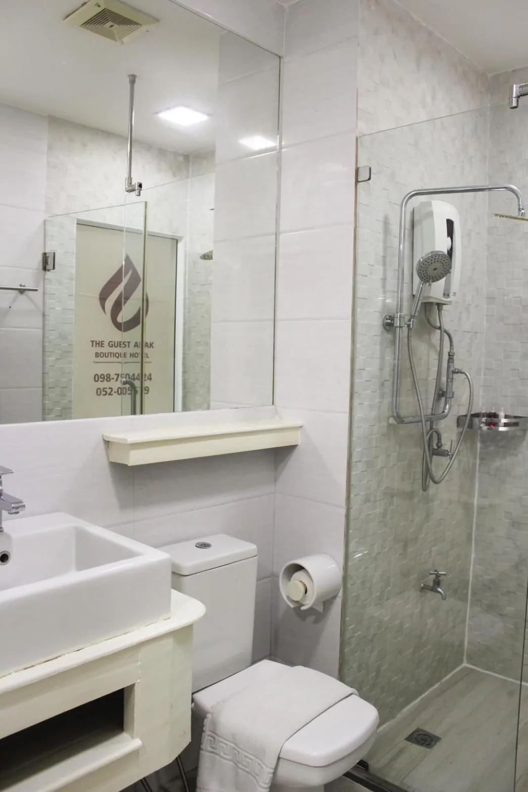 Bathroom in The Guest Arak Boutique Hotel