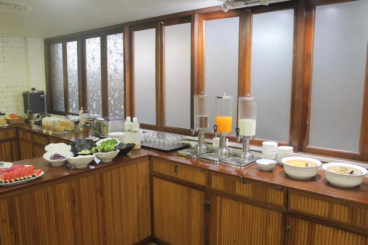 Food in The Guest Arak Boutique Hotel