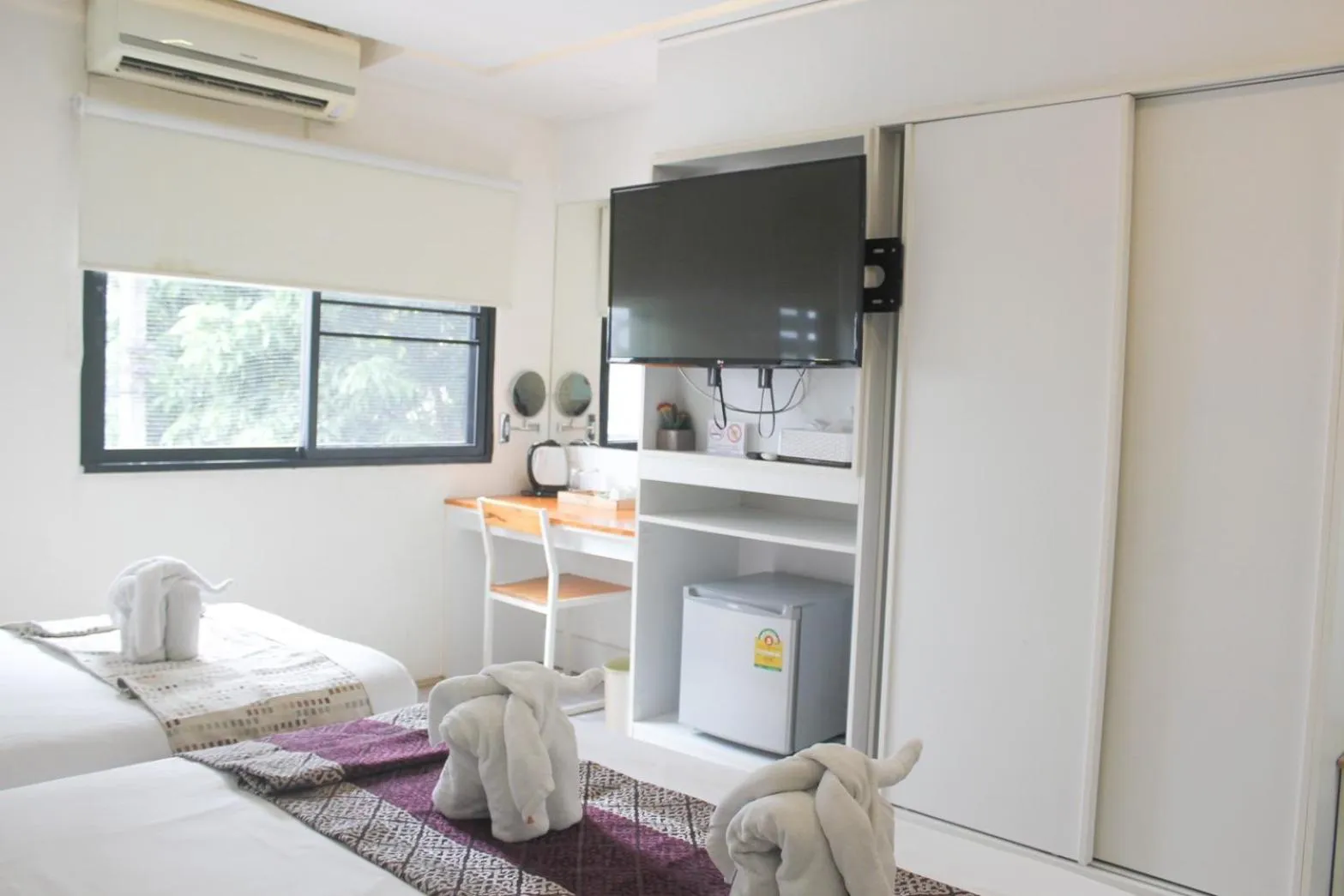 TV and multimedia, Bed in The Guest Arak Boutique Hotel