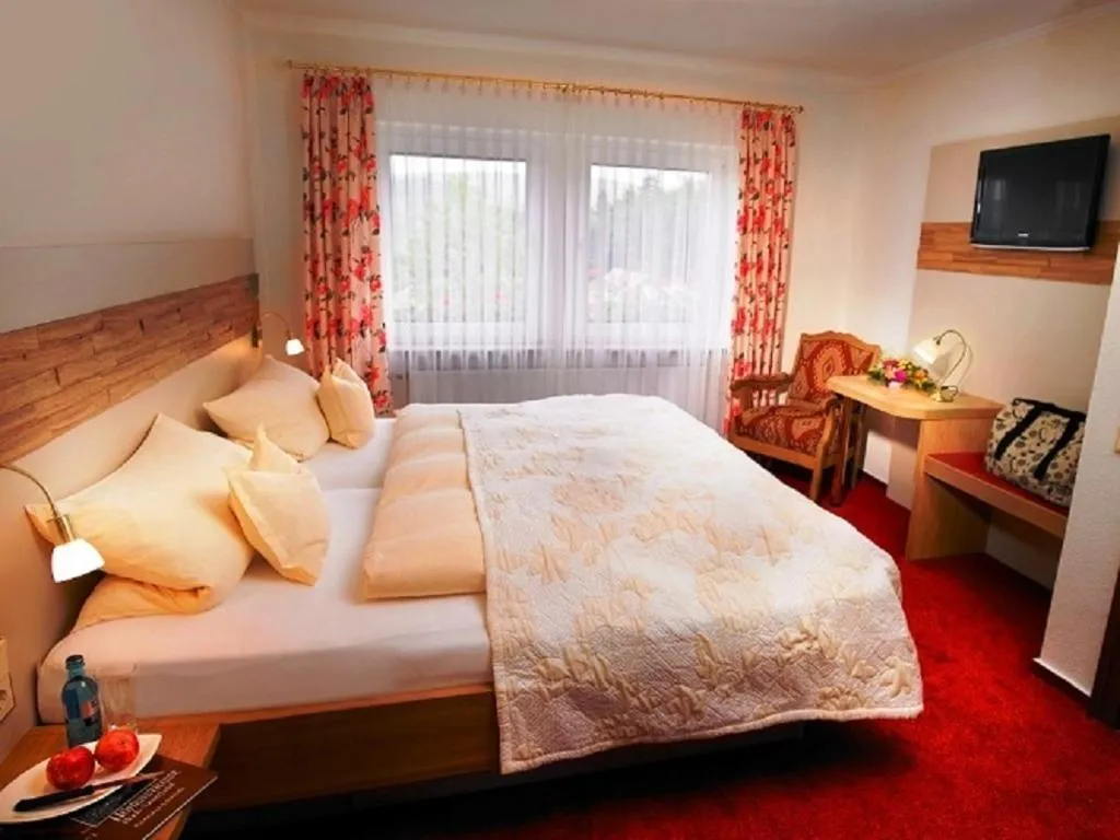 Bed in Landgasthof Hoffmann GbR