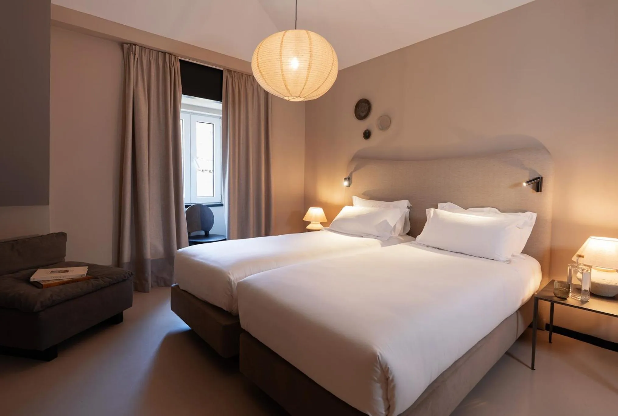 Bedroom, Bed in Casa Teva Lisboa Boutique Hotel by chic&basic