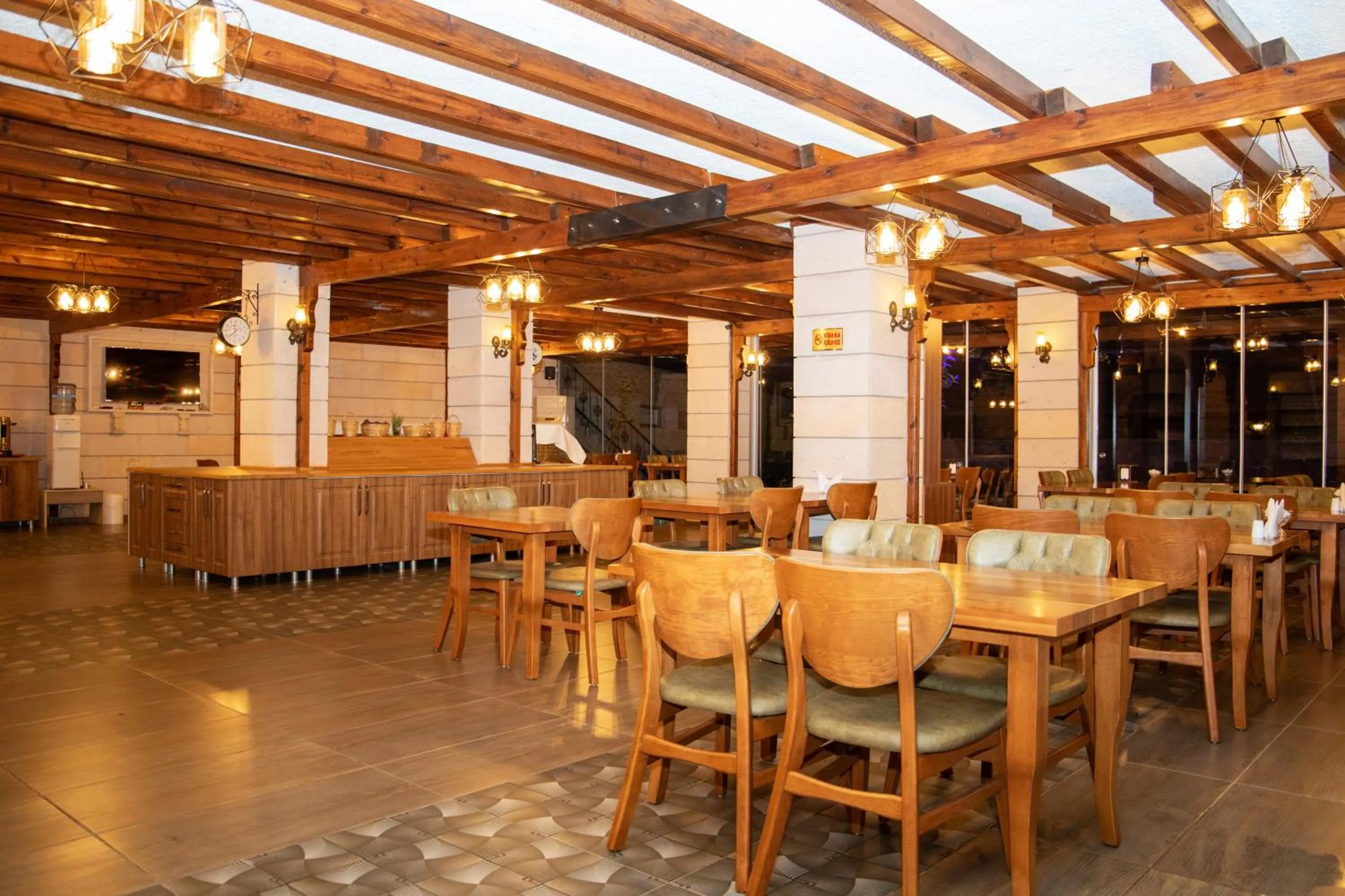 Restaurant/places to eat in Kuzey Park Hotel