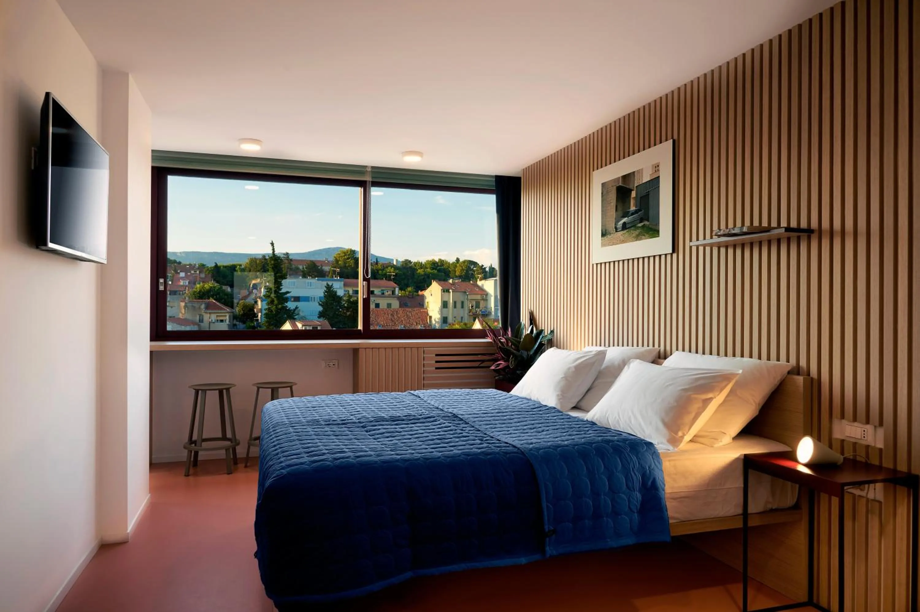 Photo of the whole room, Bed in Horizon Luxury Suites & Design Rooms