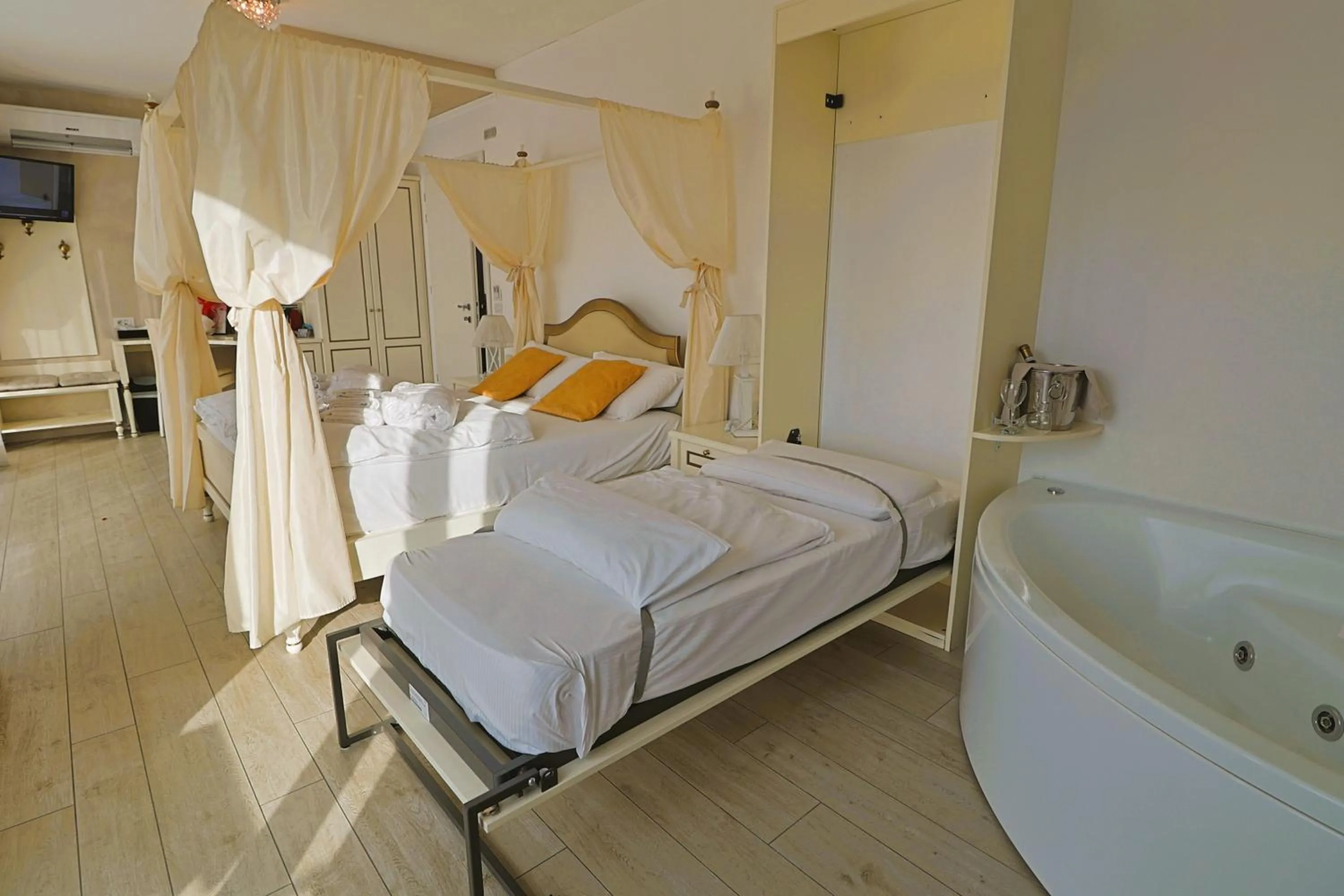 Bedroom, Bed in Relais Villa Olivi