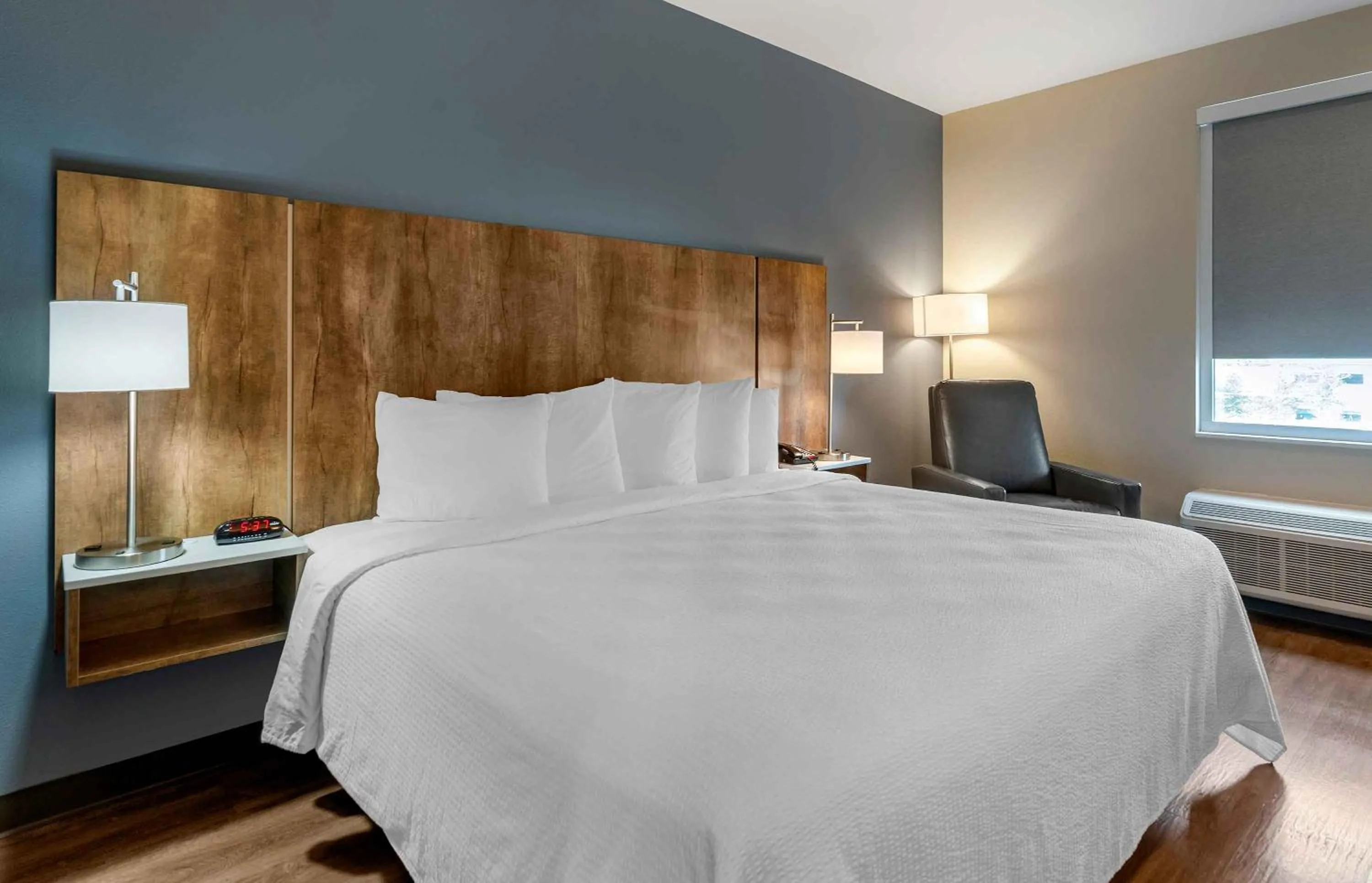 Bed in Extended Stay America Premier Suites Phoenix Chandler Airport