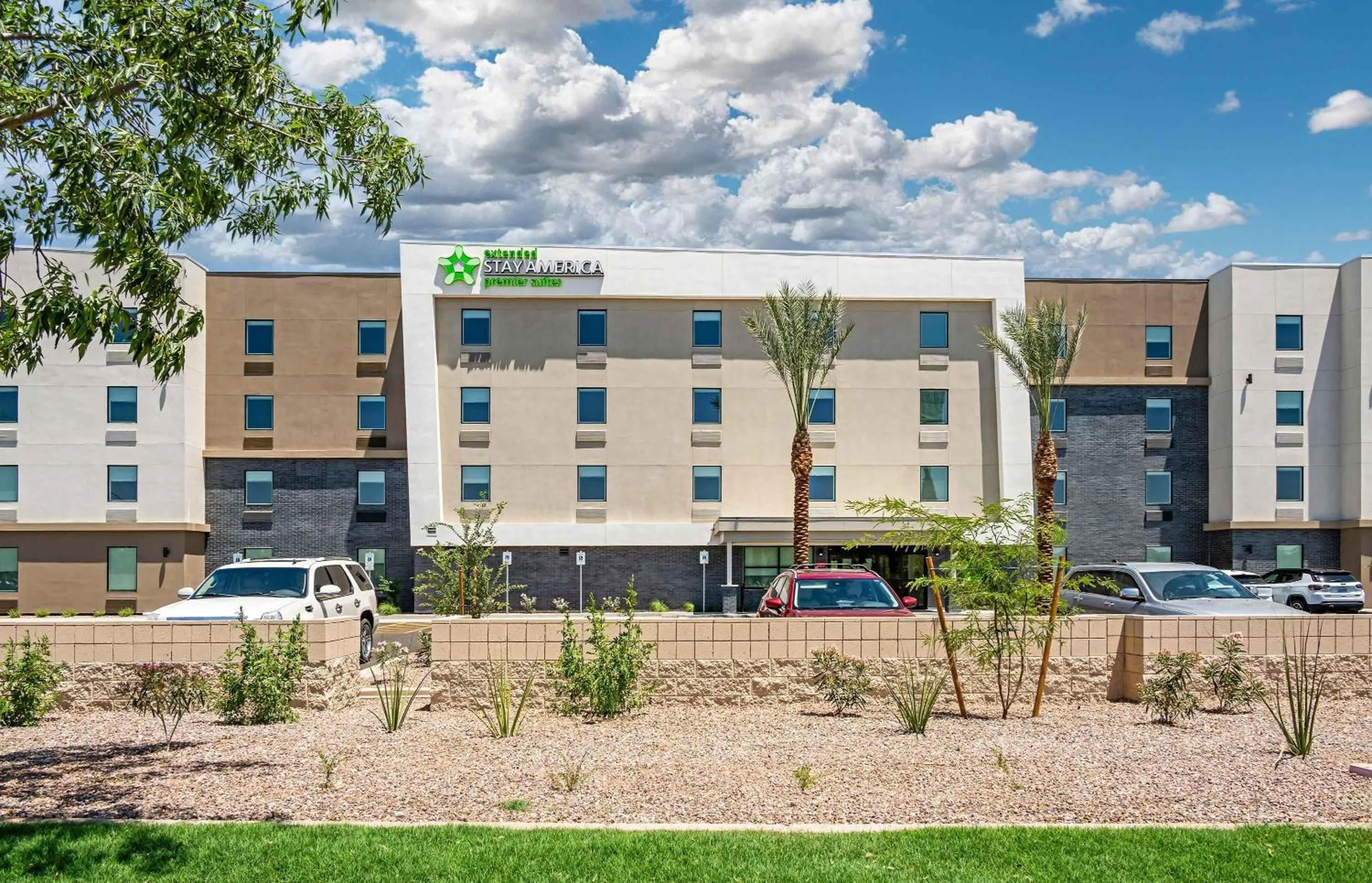 Property building in Extended Stay America Premier Suites Phoenix Chandler Airport