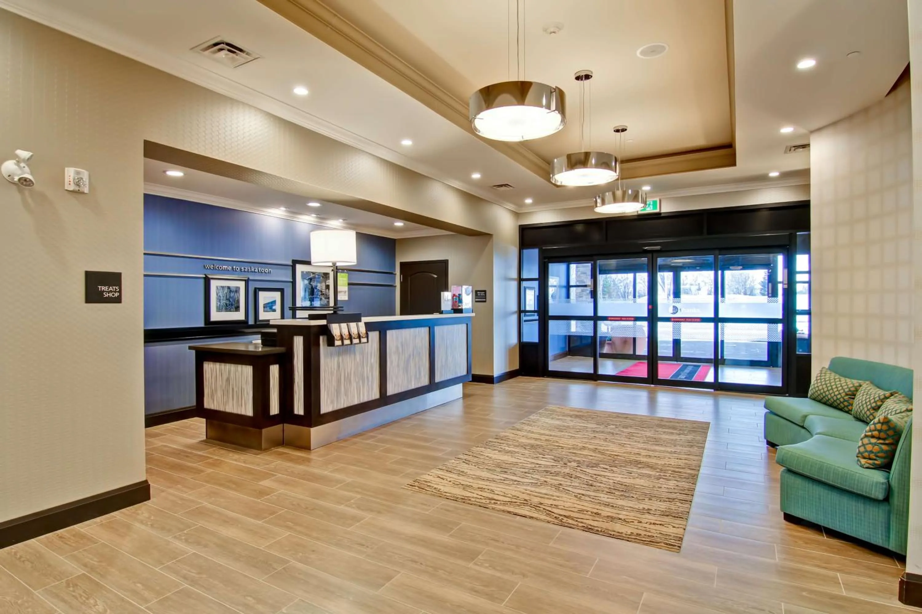 Lobby or reception in Hampton Inn & Suites by Hilton Saskatoon Airport