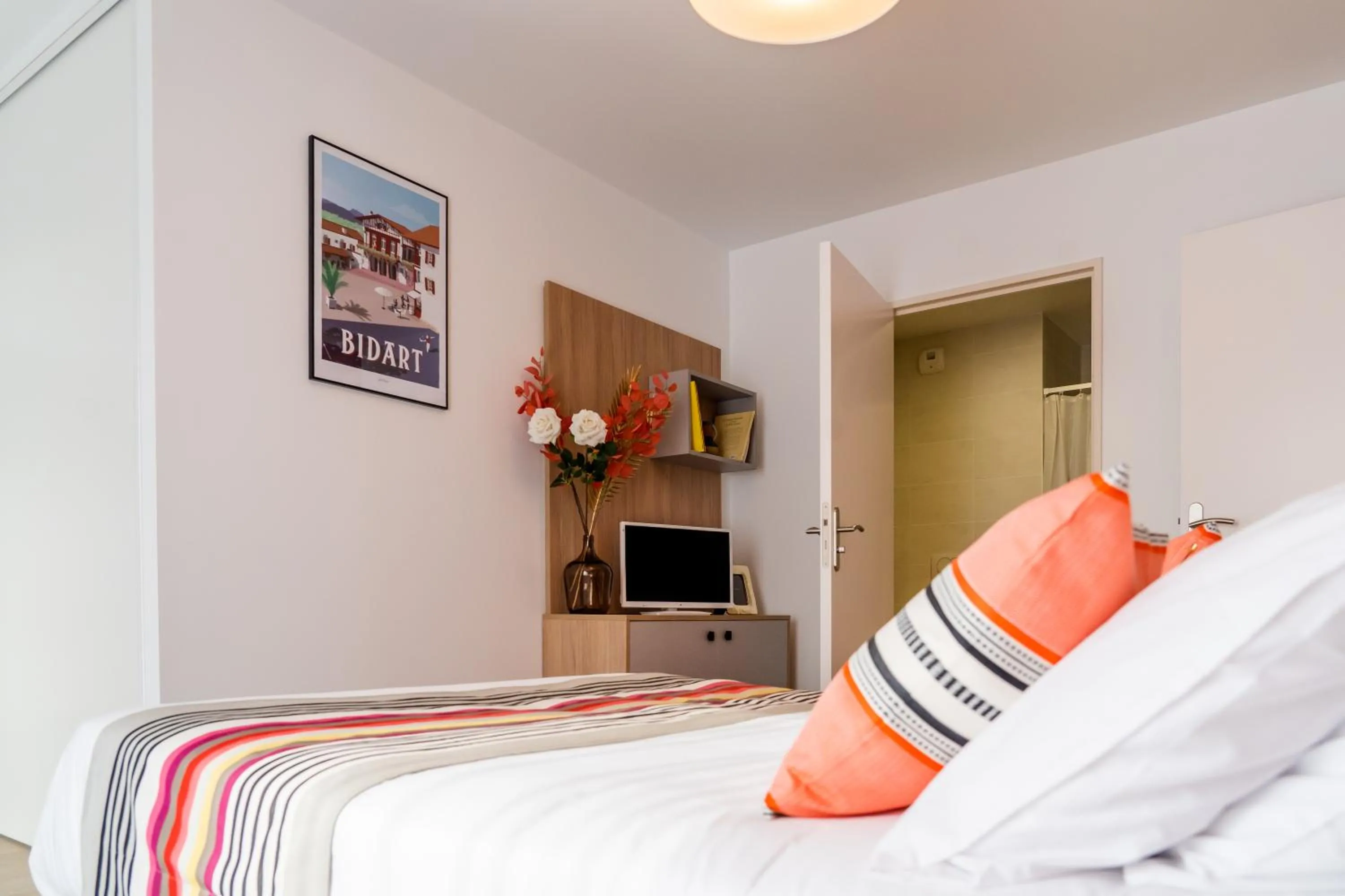 Bed in Zenao Appart'hotels Anglet