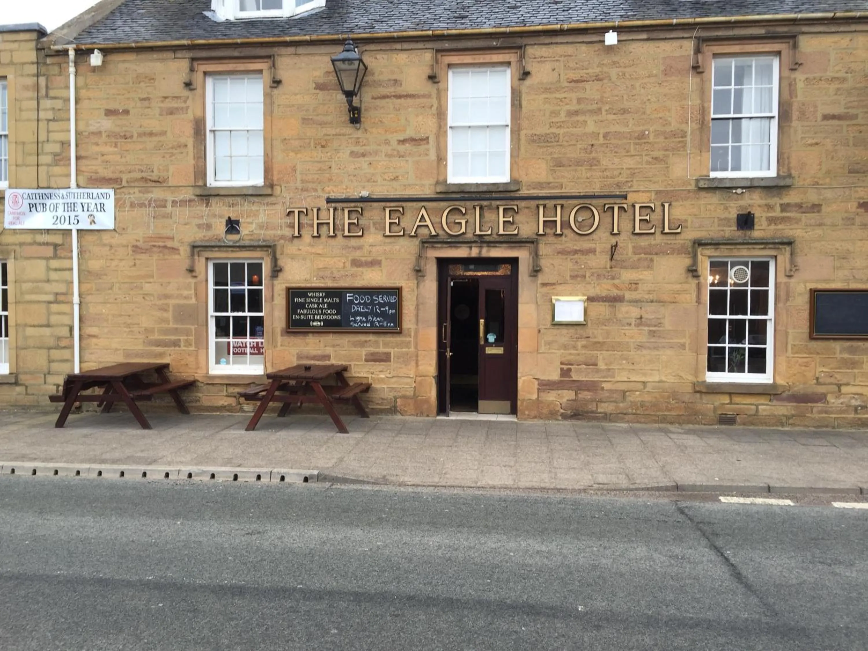 Facade/entrance in Eagle Hotel