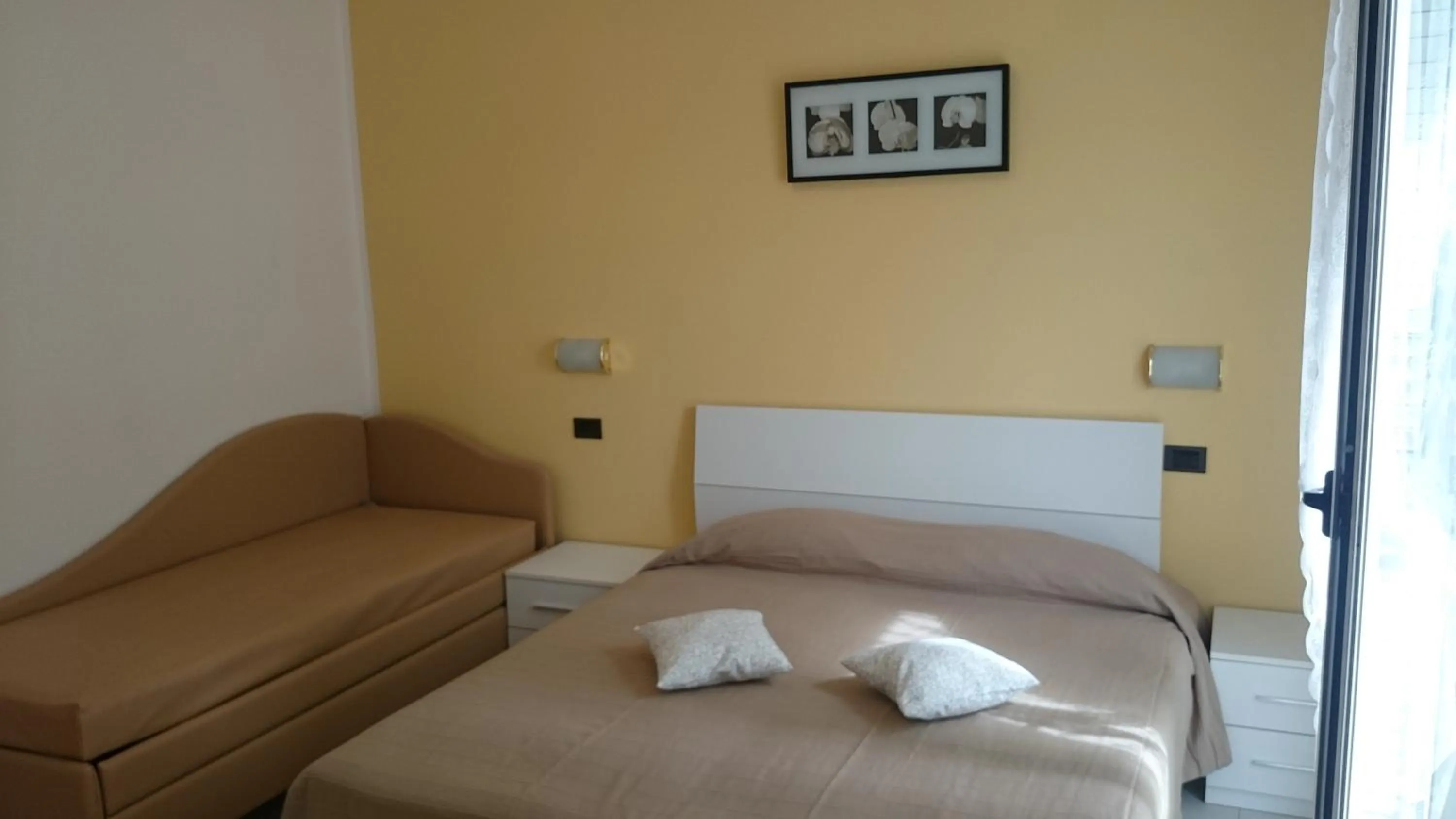 Bed in Residence Altea