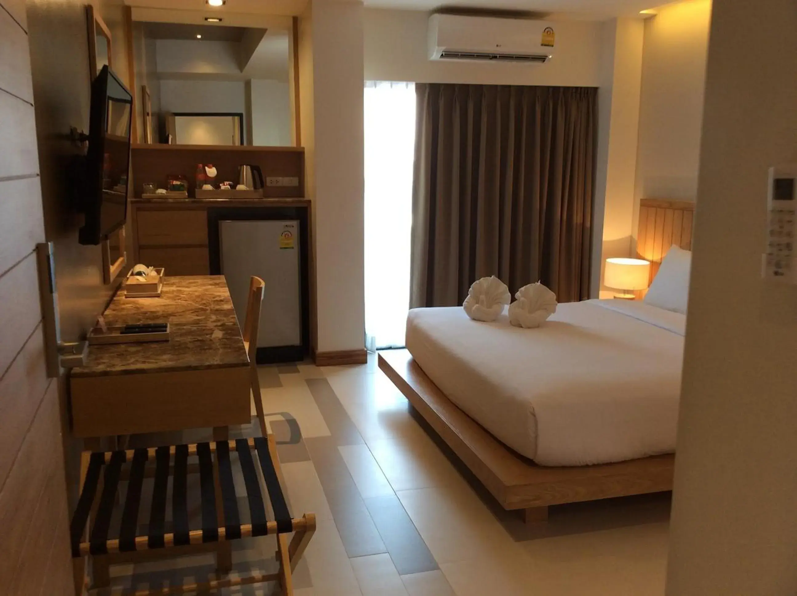 Superior King Room in W14 Pattaya Superior King Room in W14 Pattaya