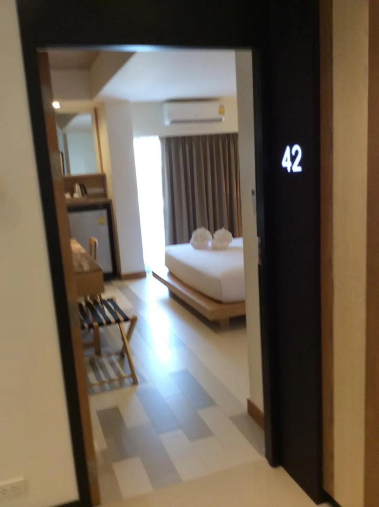 Photo of the whole room, Bed in W14 Pattaya