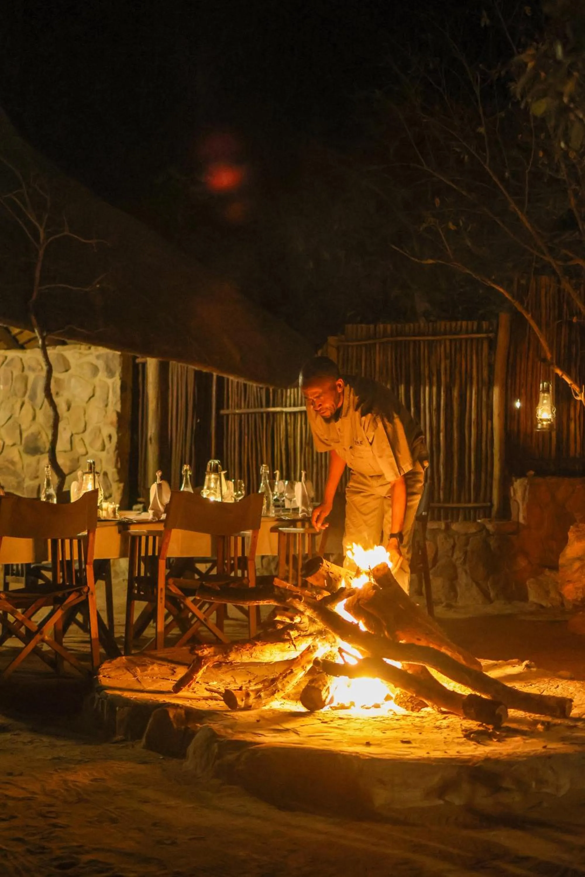 Night in Tshwene Lodge