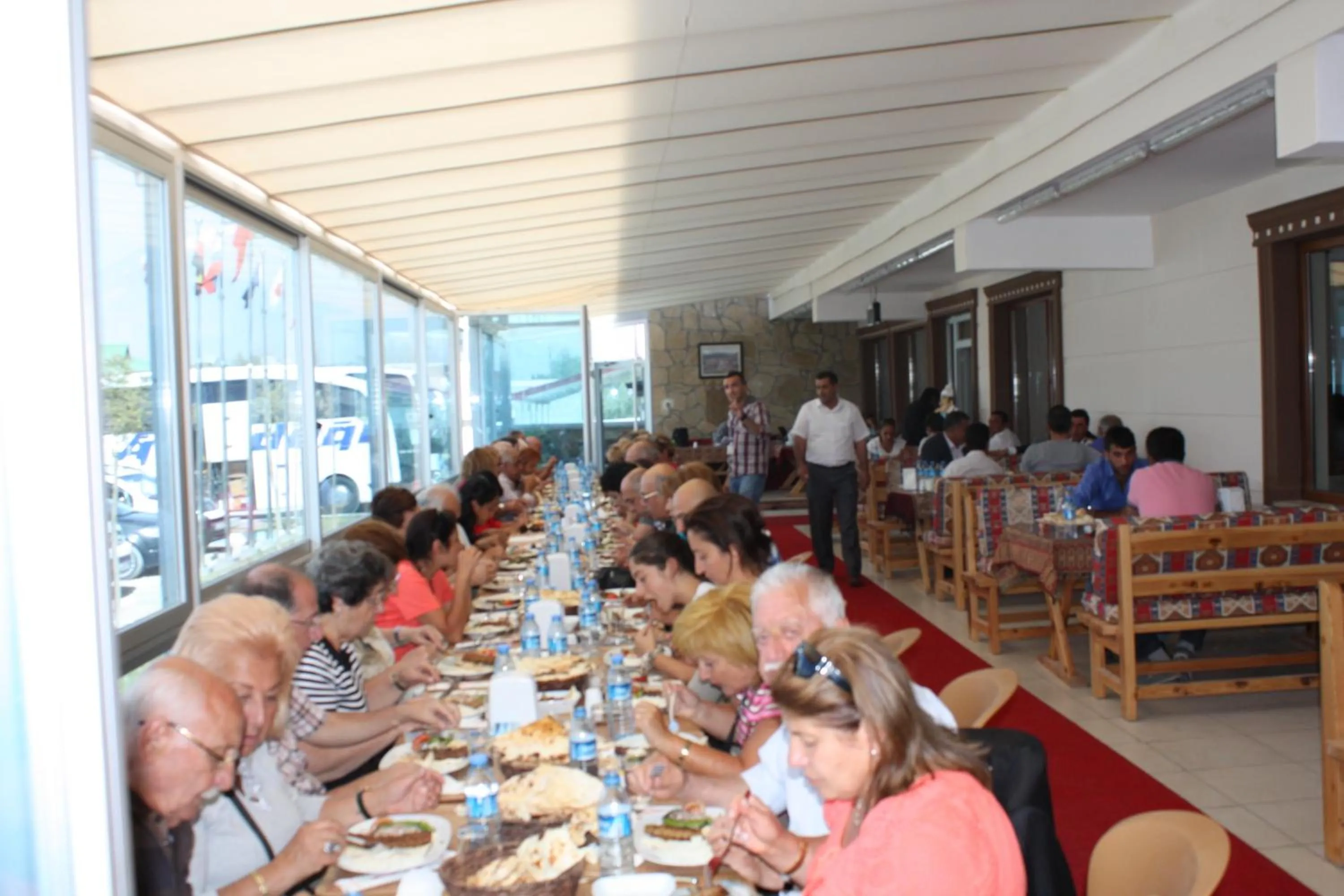 Restaurant/places to eat in Butik Ertur Hotel
