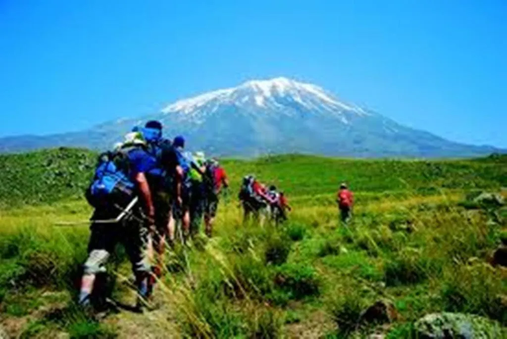 People in Butik Ertur Hotel