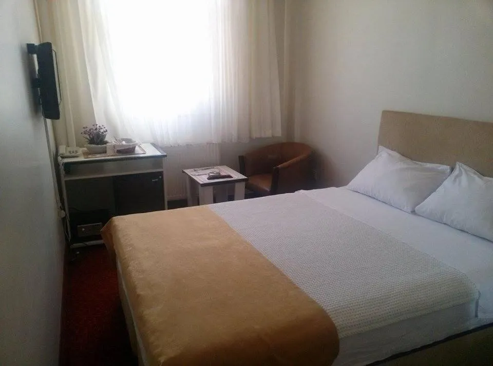 Bed in Butik Ertur Hotel