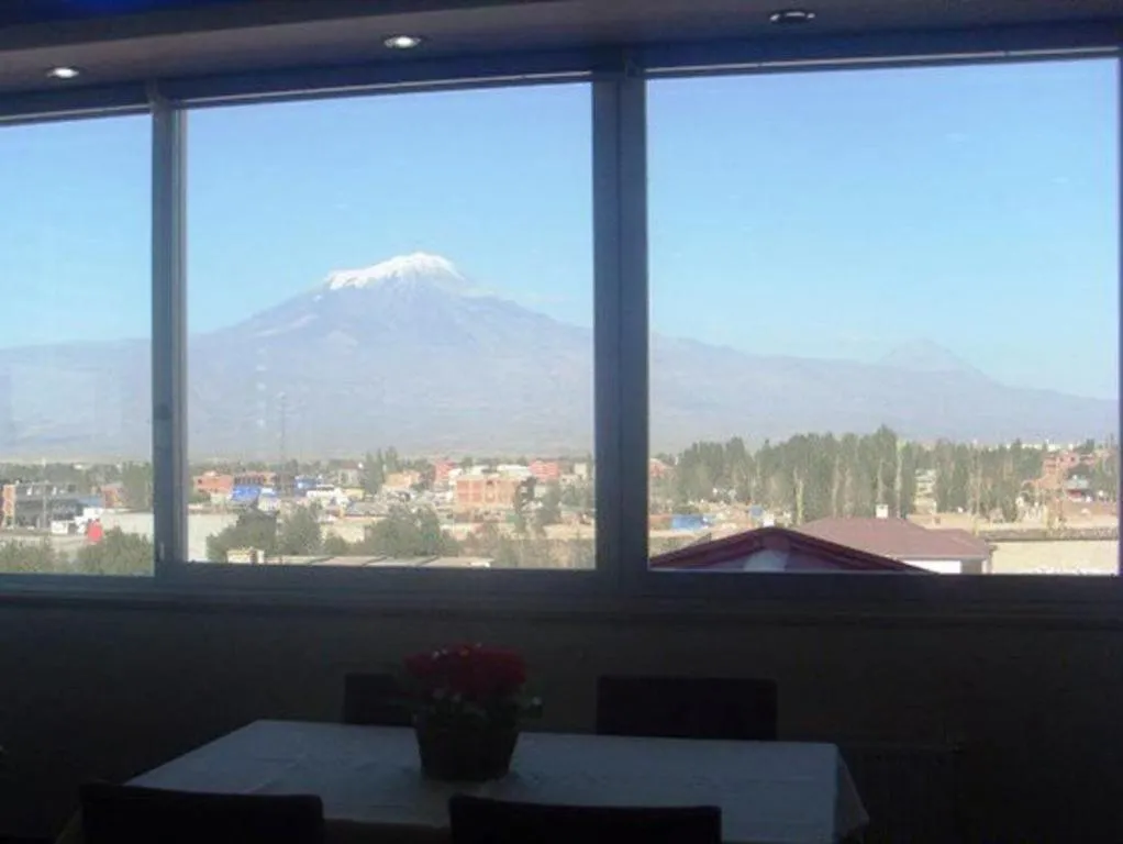 Mountain view in Butik Ertur Hotel