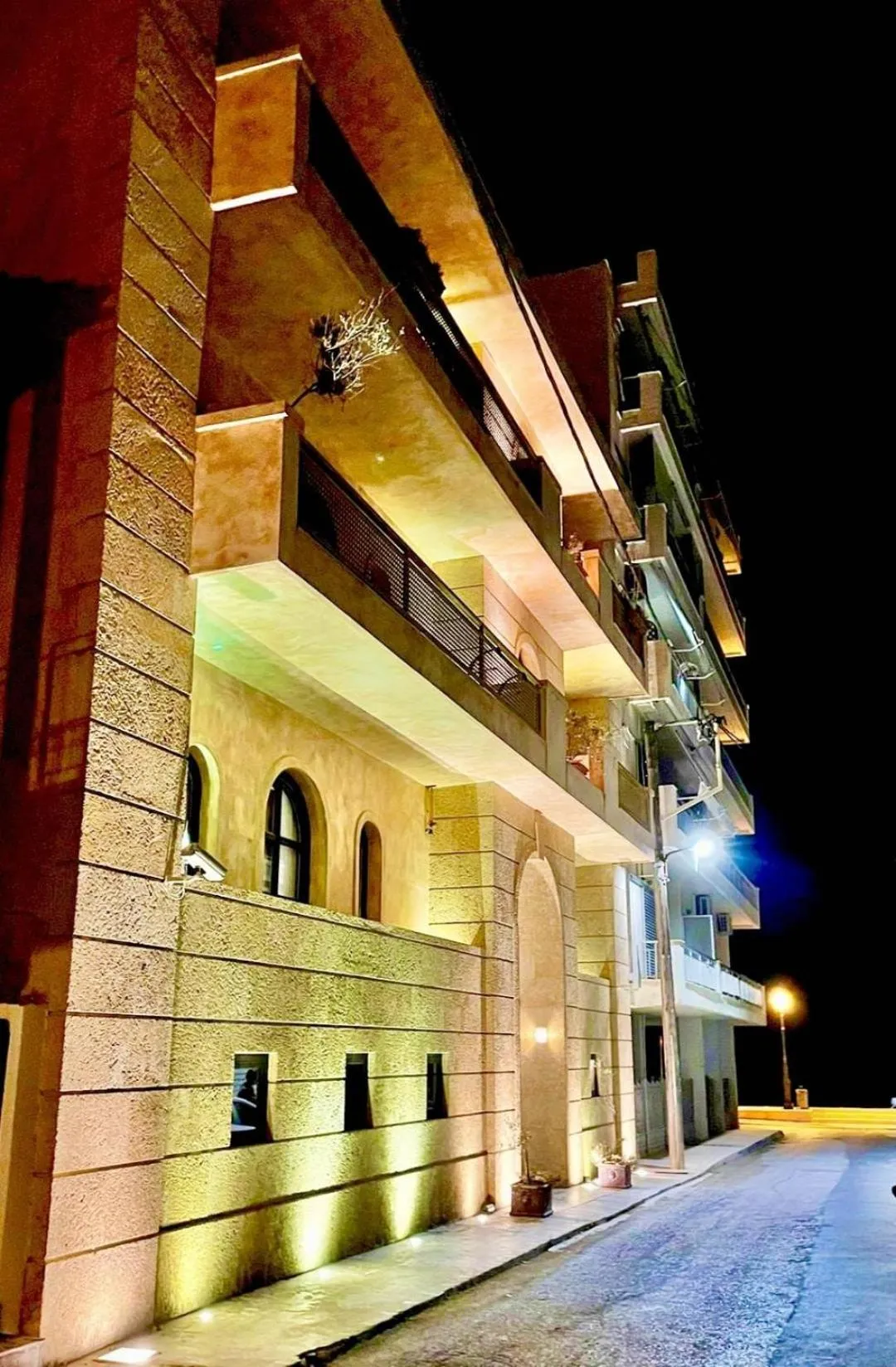 Swimming pool in Great Greece Le Convivial Suites