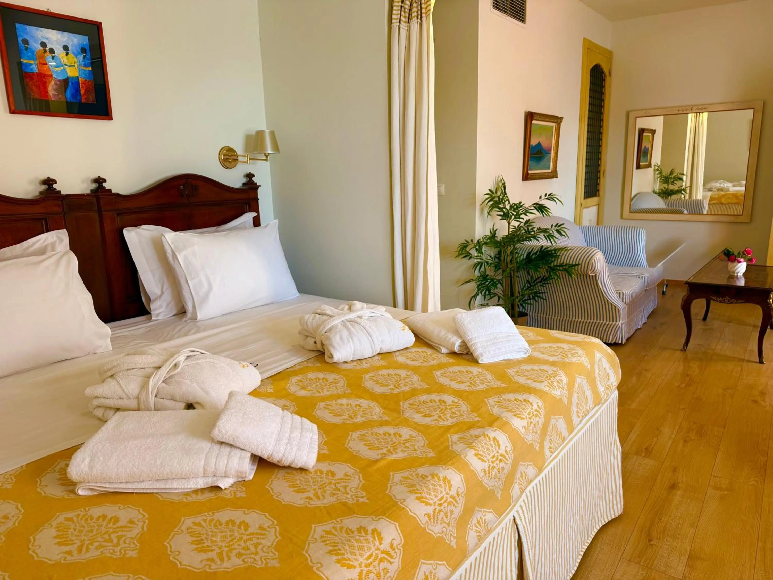 Bed in Great Greece Le Convivial Suites