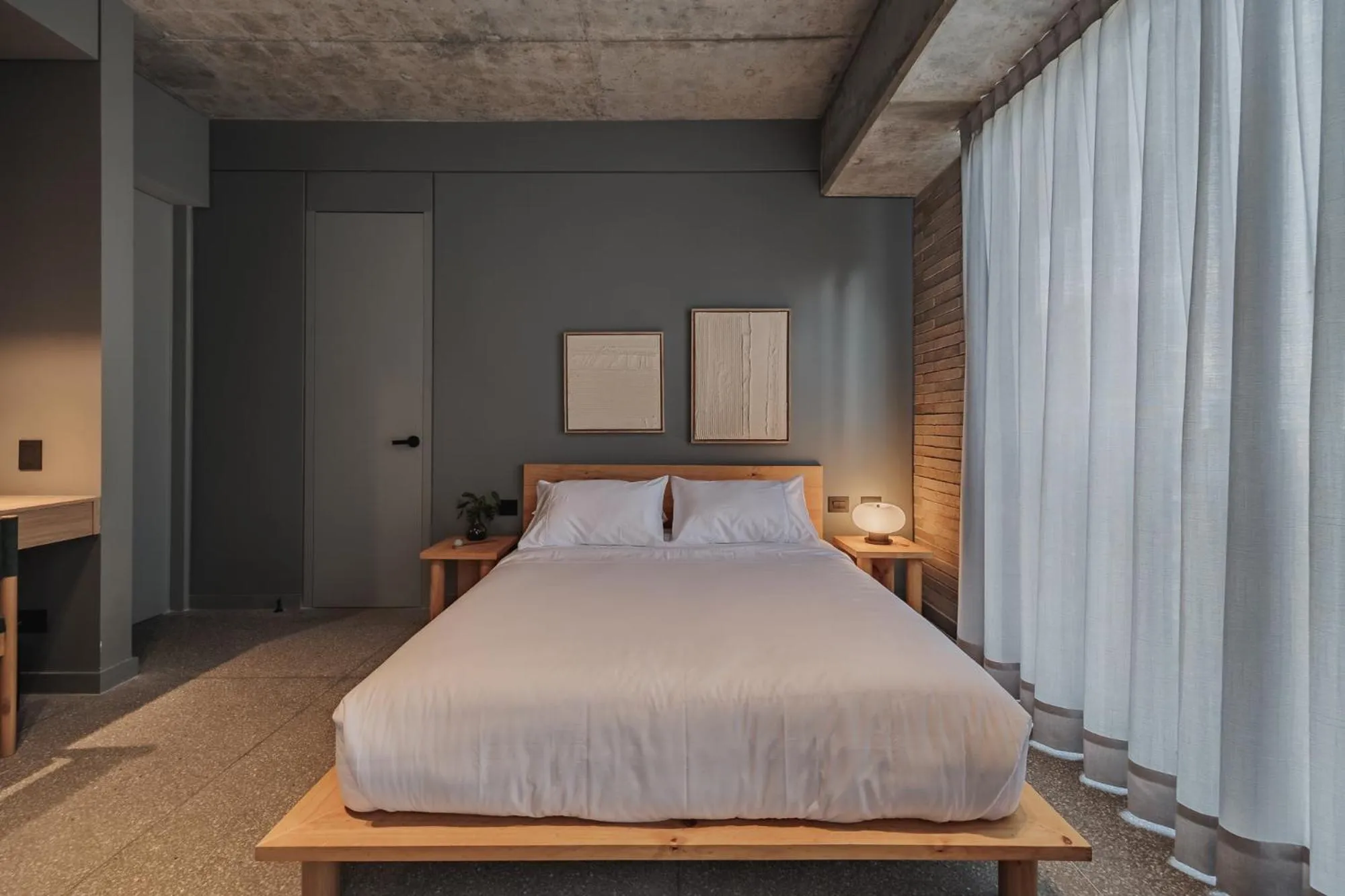 Bed in The Somos Loho Hotel