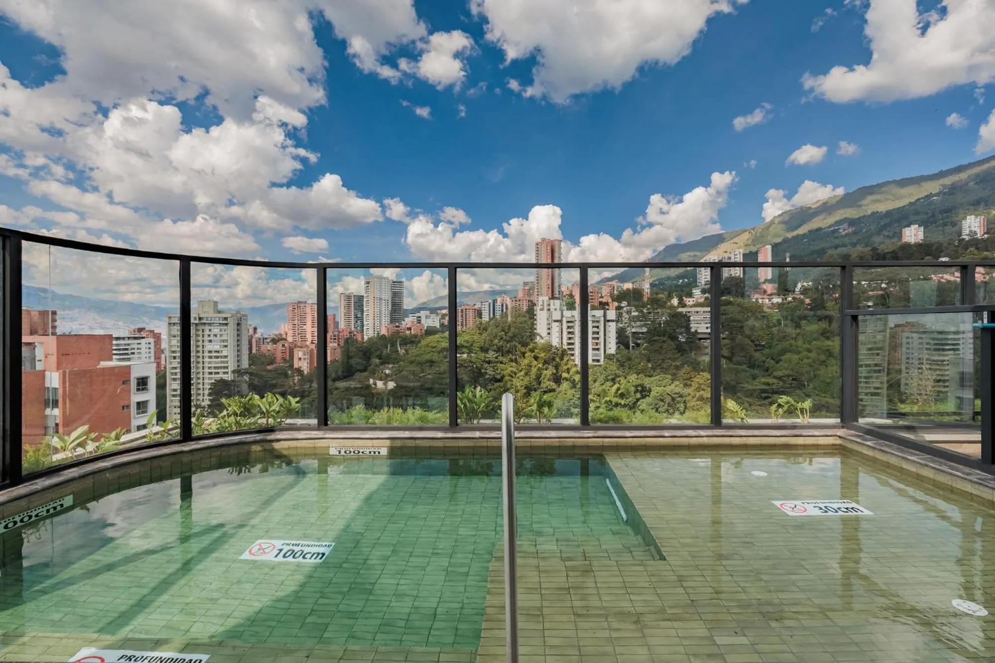 Swimming pool in The Somos Loho Hotel