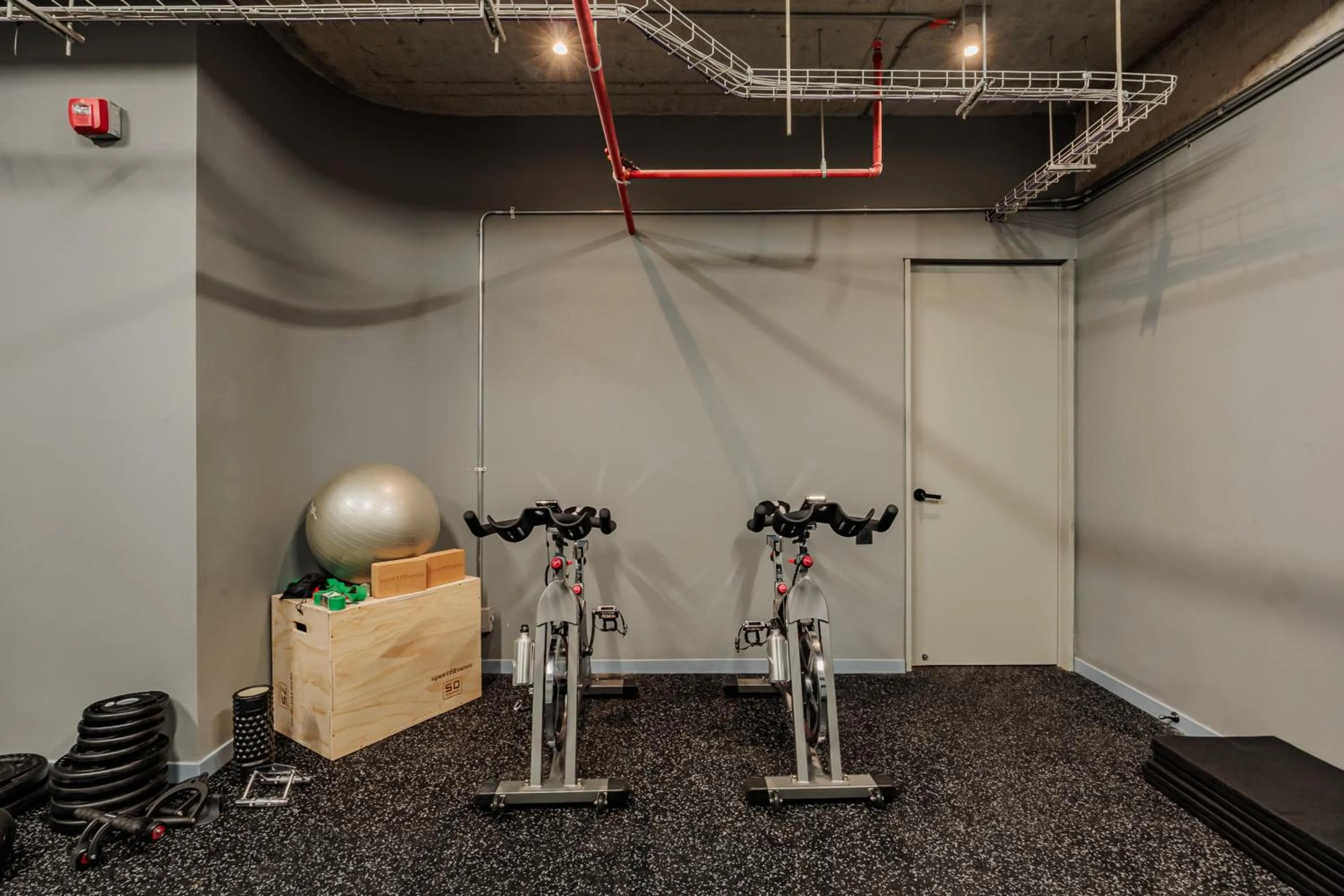 Fitness centre/facilities in The Somos Loho Hotel