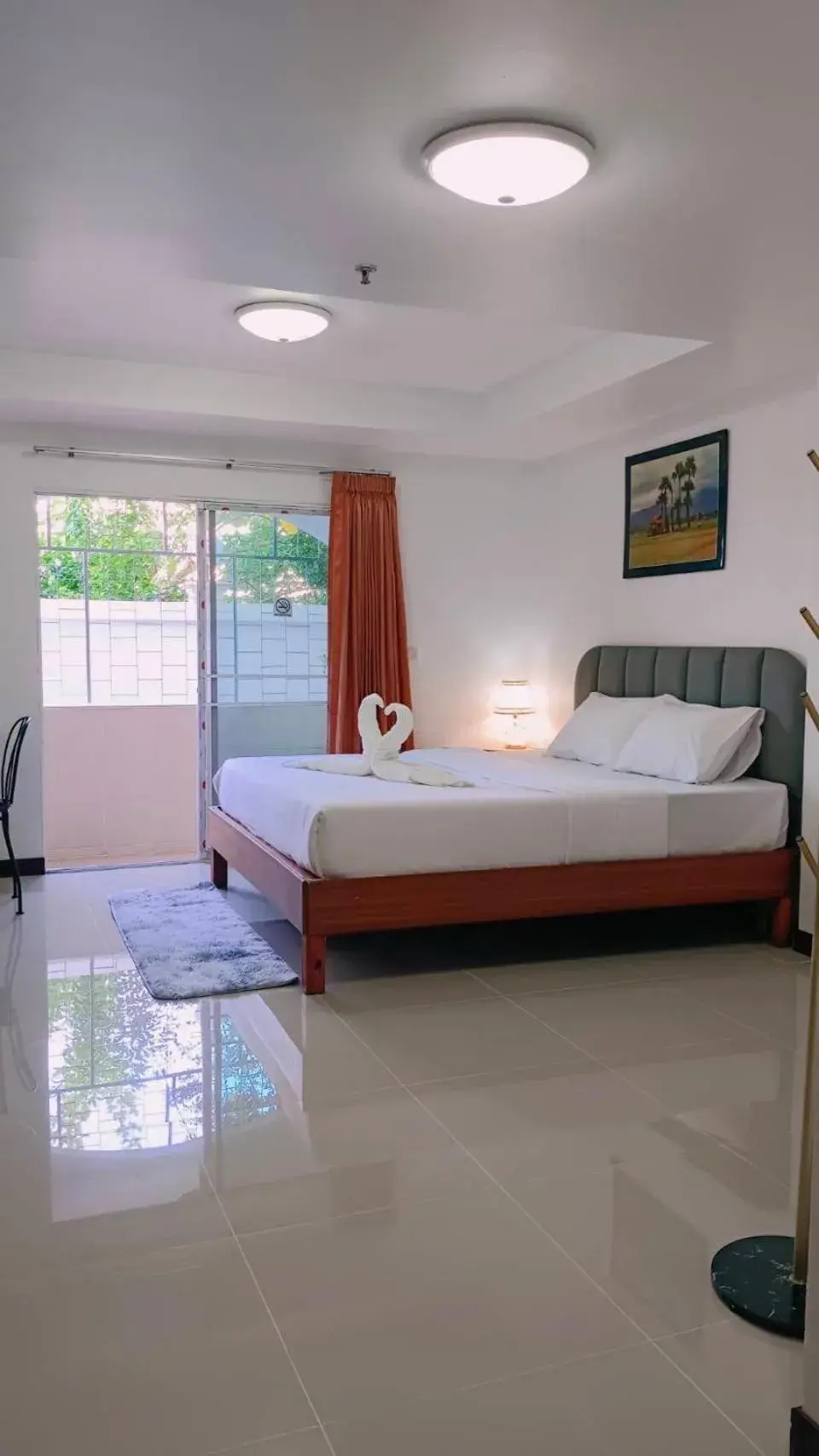 Double Room with Private Bathroom in Convenient Resort Double Room with Private Bathroom in Convenient Resort