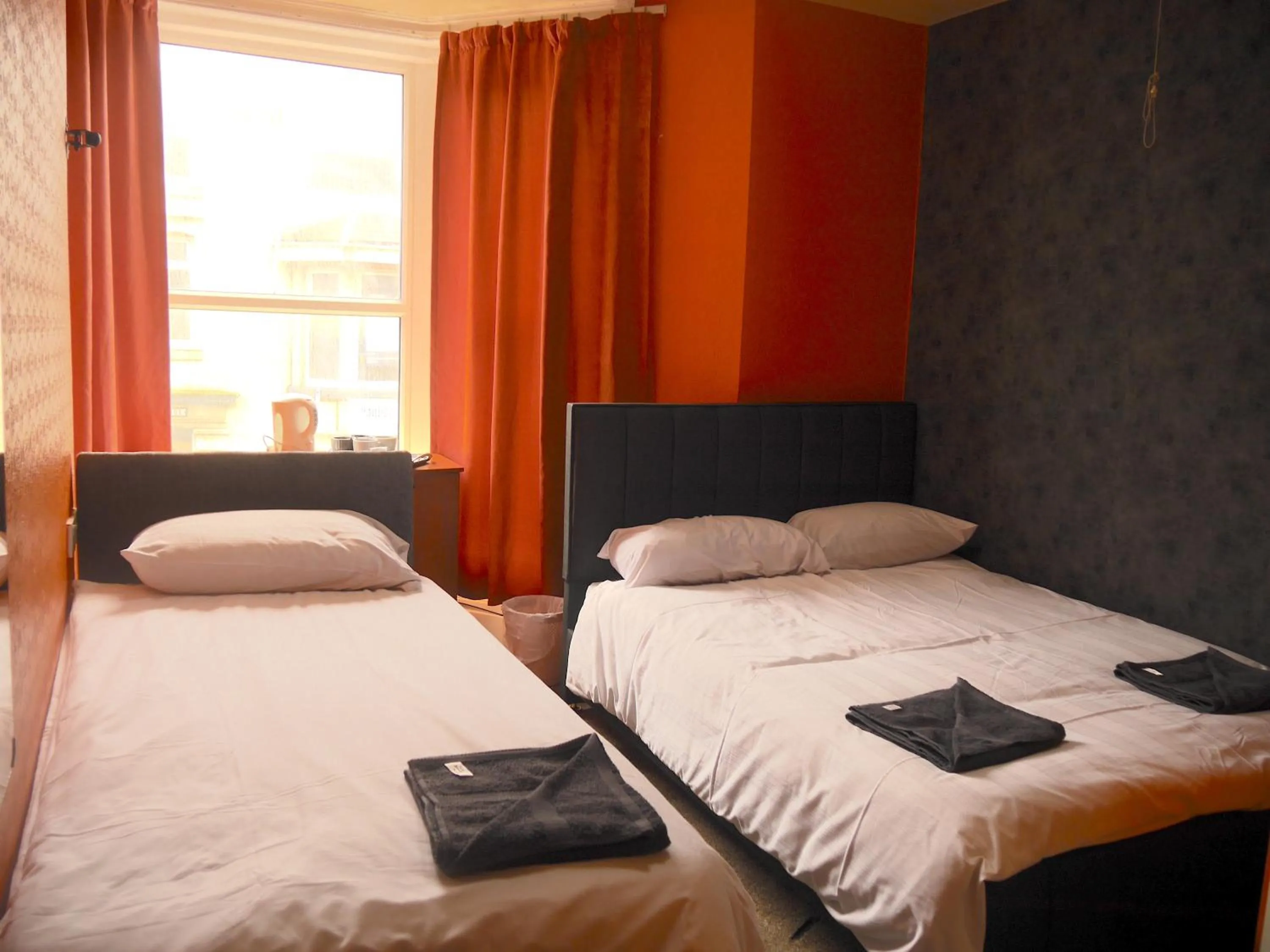 Photo of the whole room, Bed in The Stone House Hotel