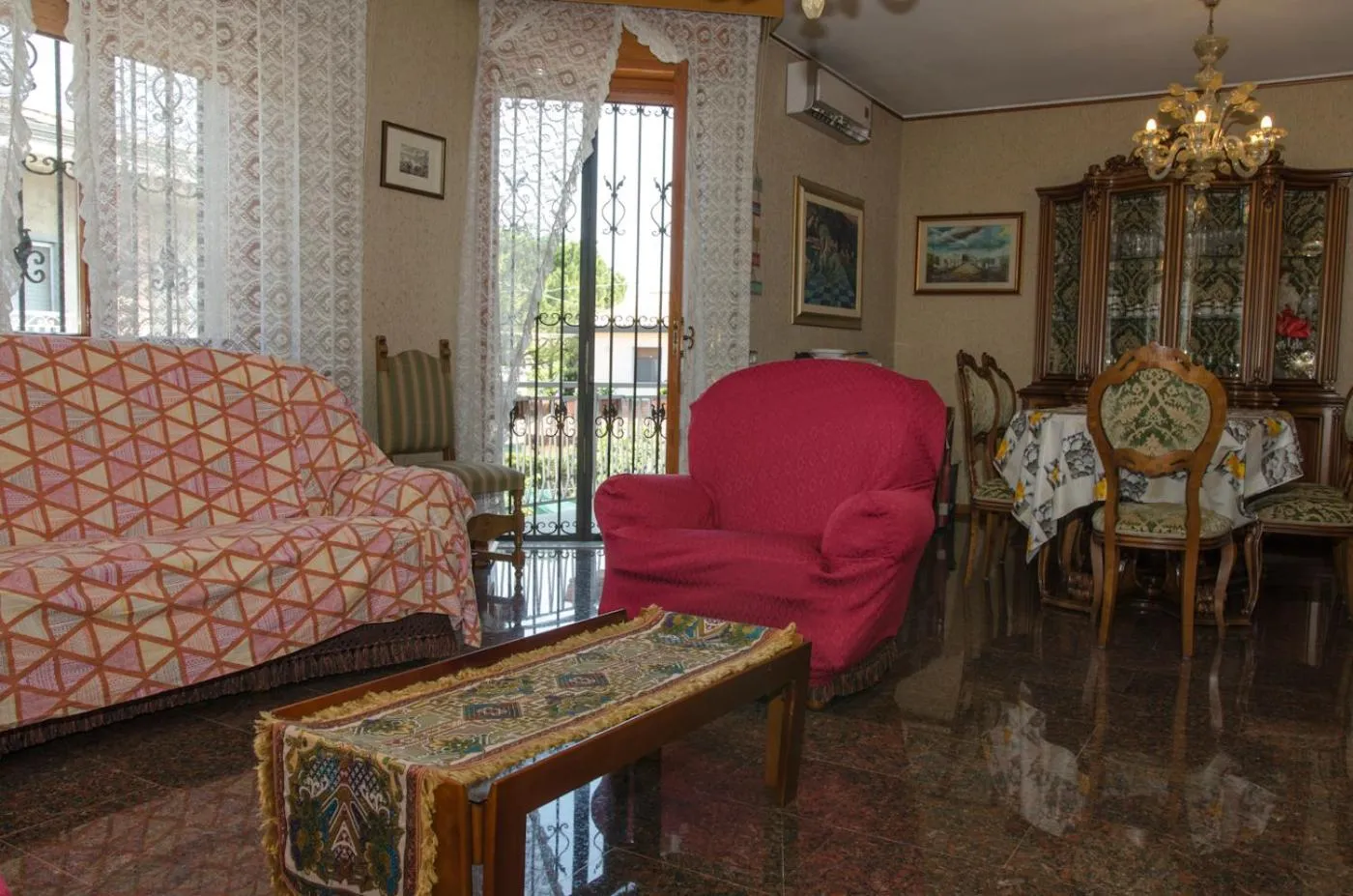 Living room in B&B Mamma Mia Family House