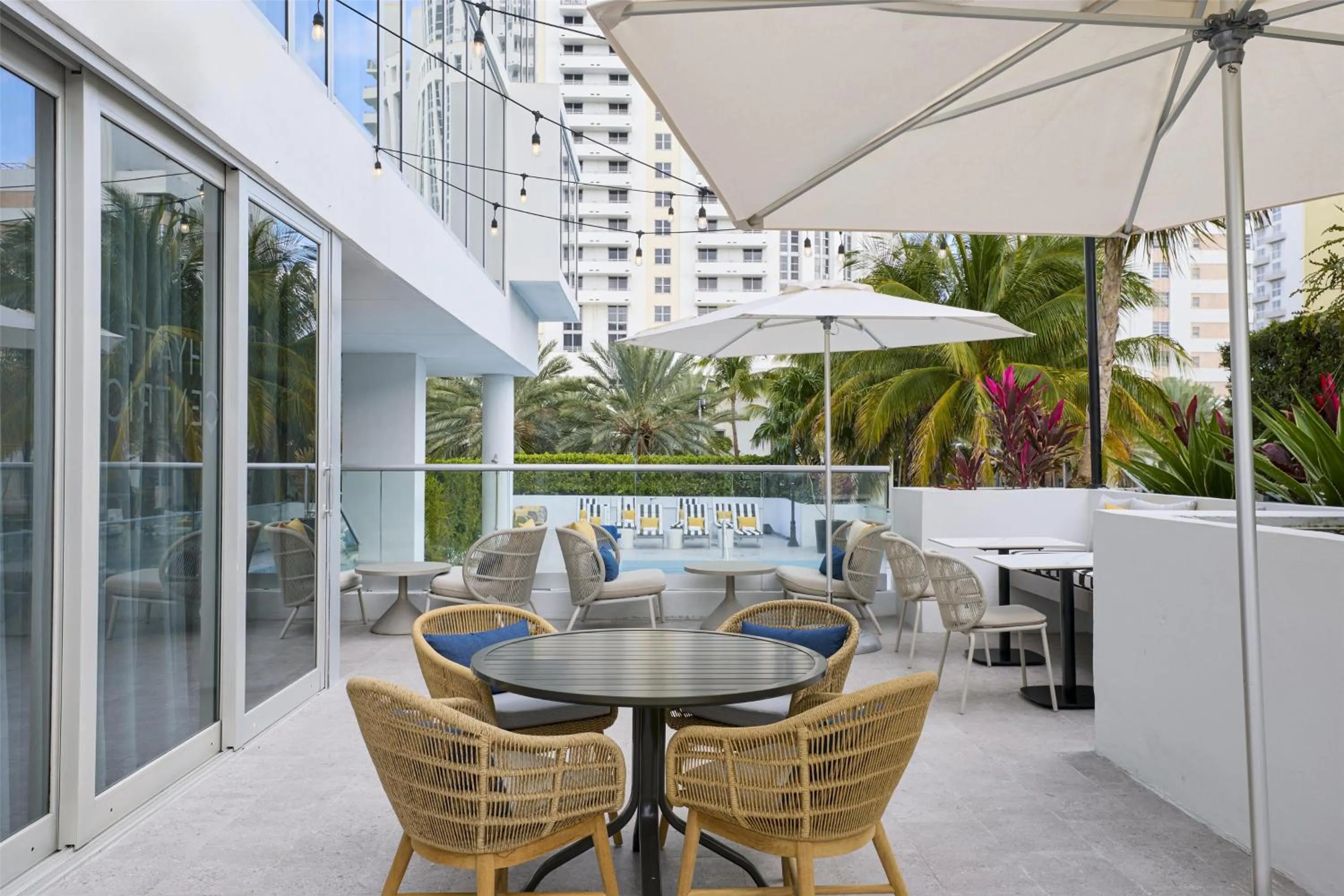 Swimming pool in Hyatt Centric South Beach Miami