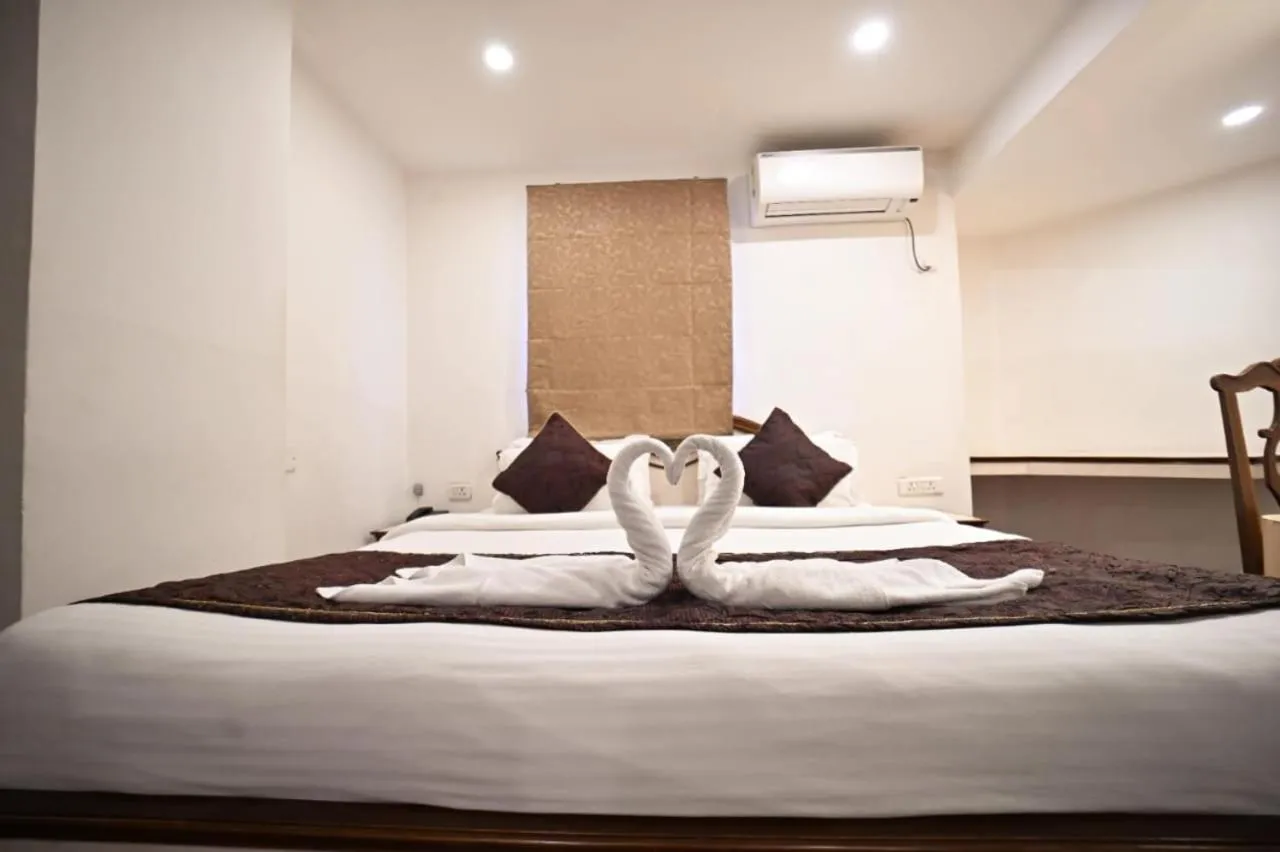 Bed in Hotel Prag Continental