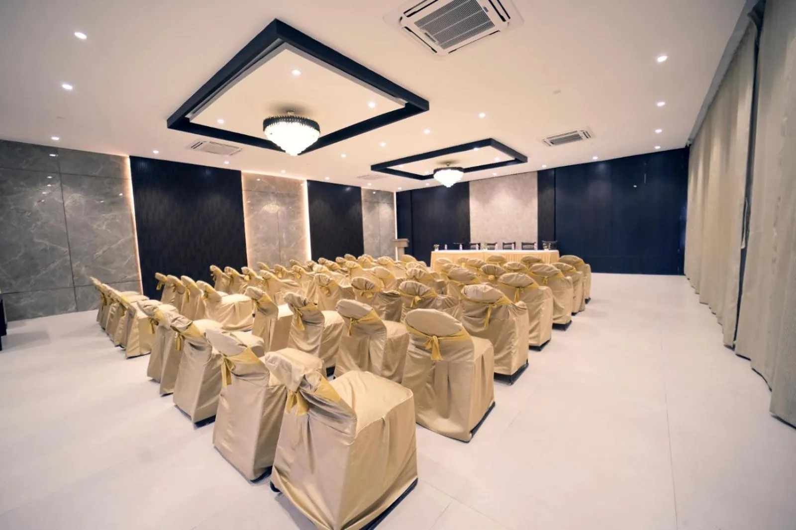 Meeting/conference room in Hotel Prag Continental