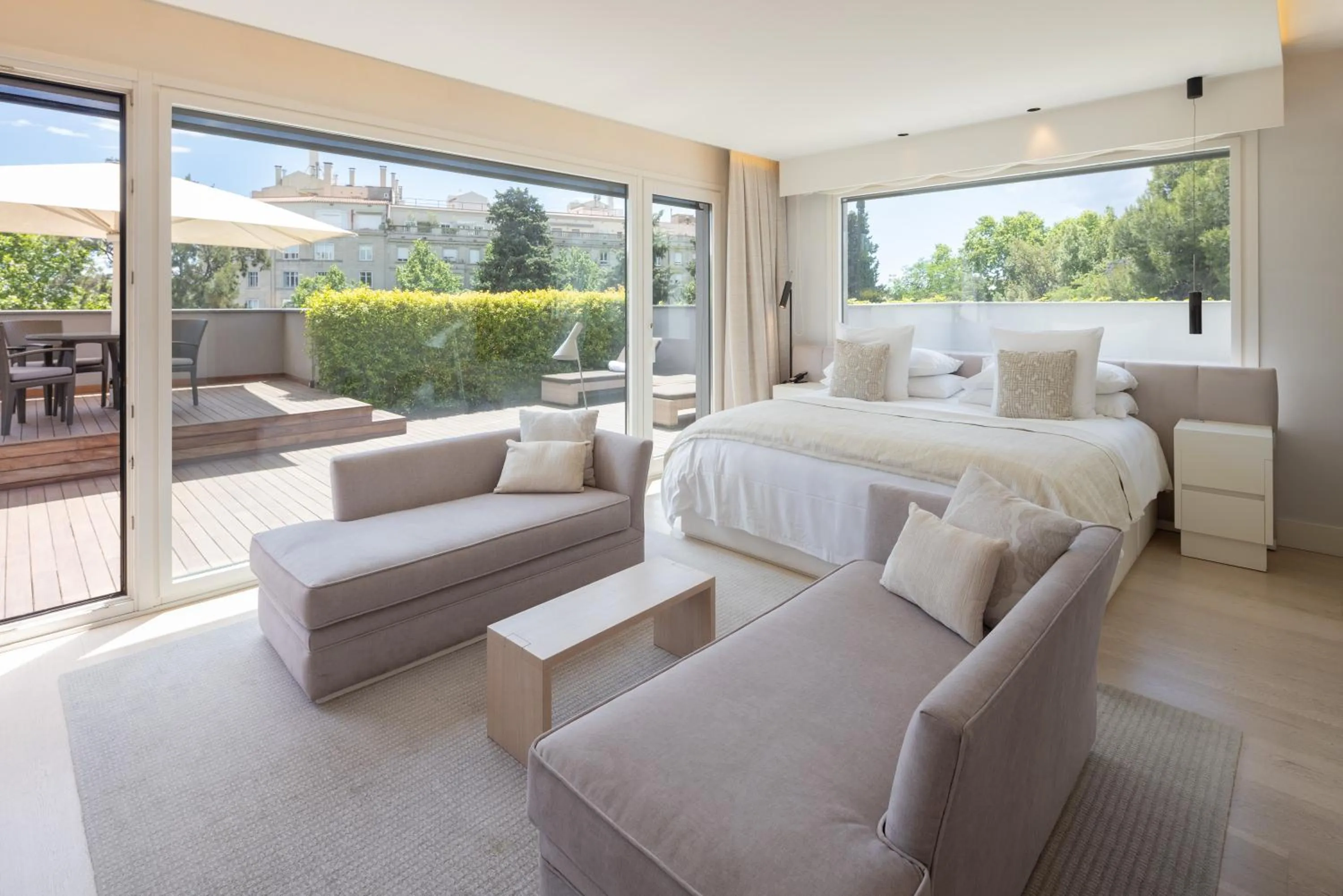 Bed in ABaC H&R Barcelona Monument