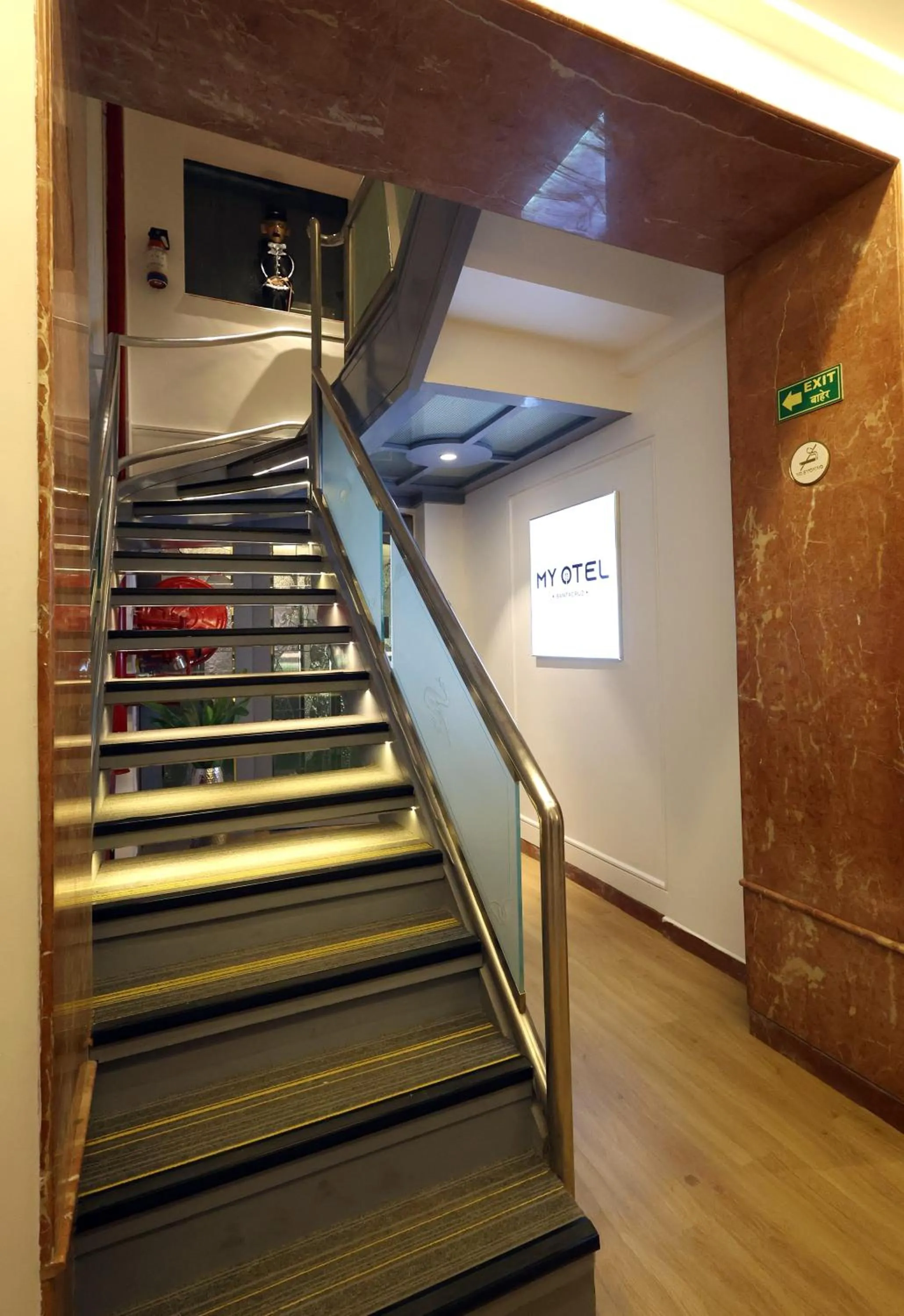 Lobby or reception in MyOtel - Santacruz