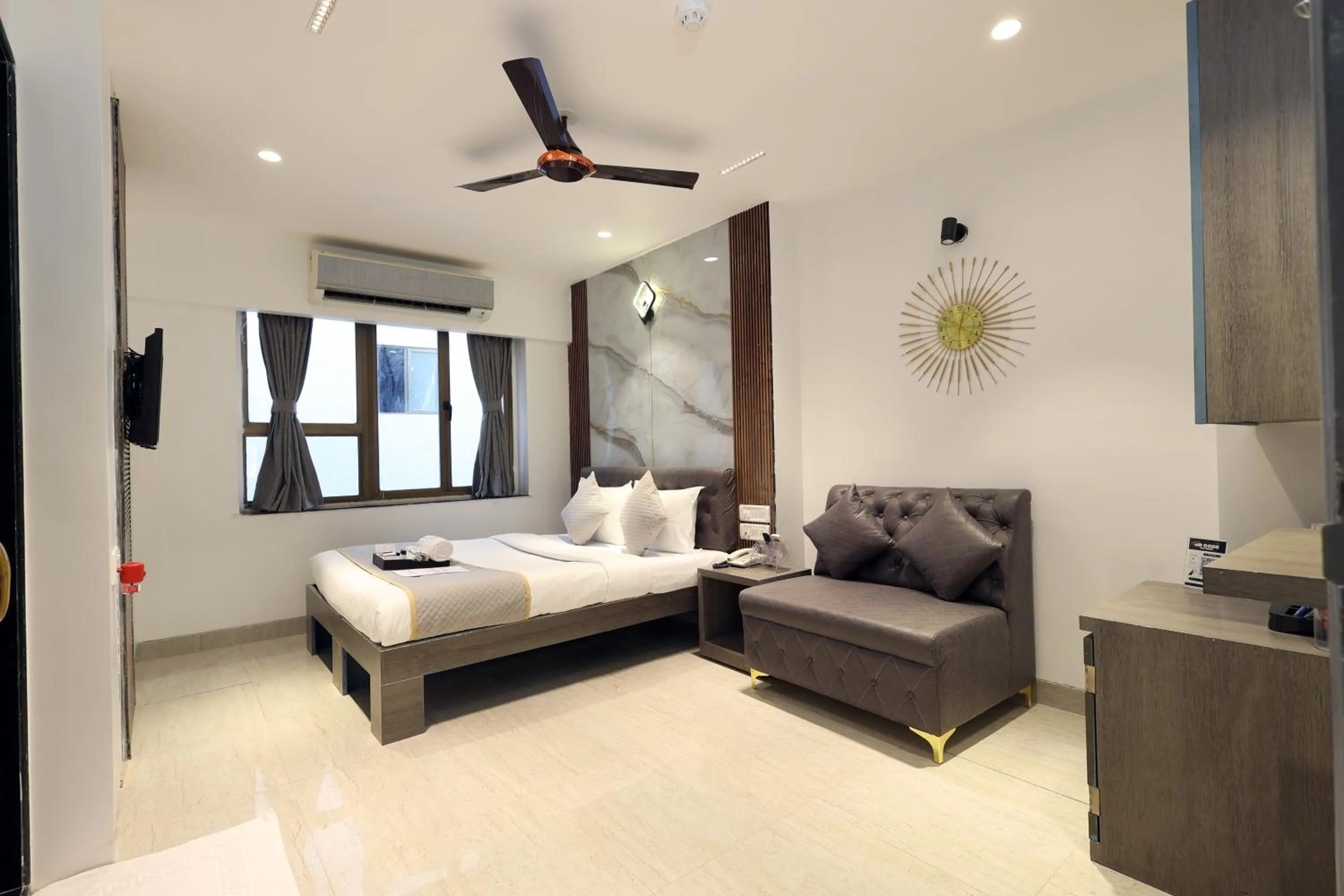 Bedroom, Bed in MyOtel - Santacruz