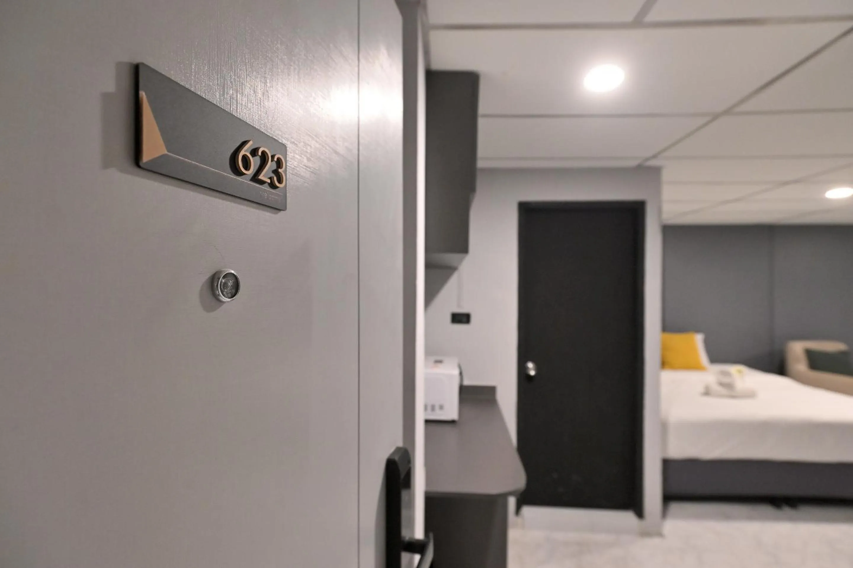 Area and facilities, Bed in Floton Bangkok Hotel