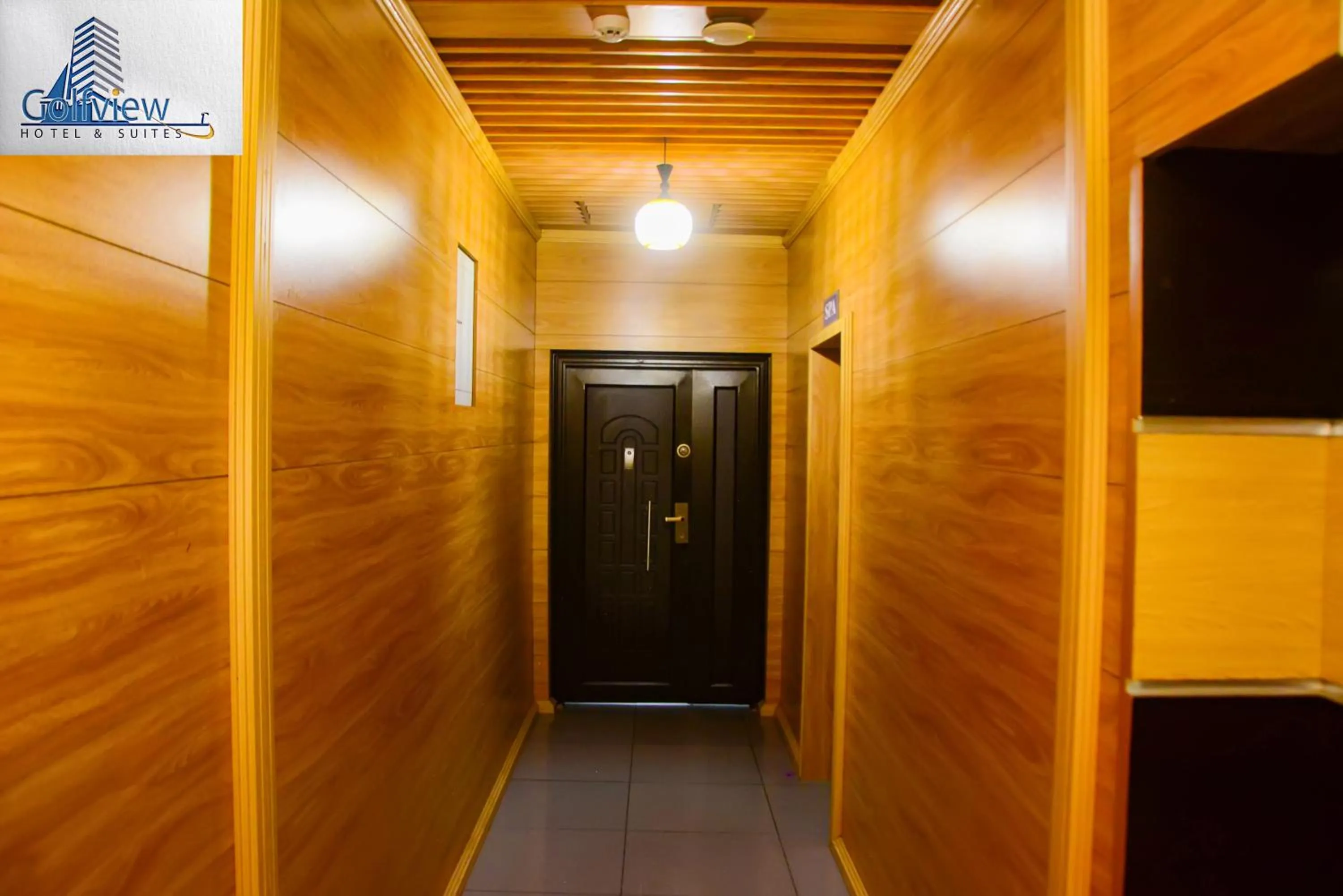 Facade/entrance in GolfView Suites & Conference Center