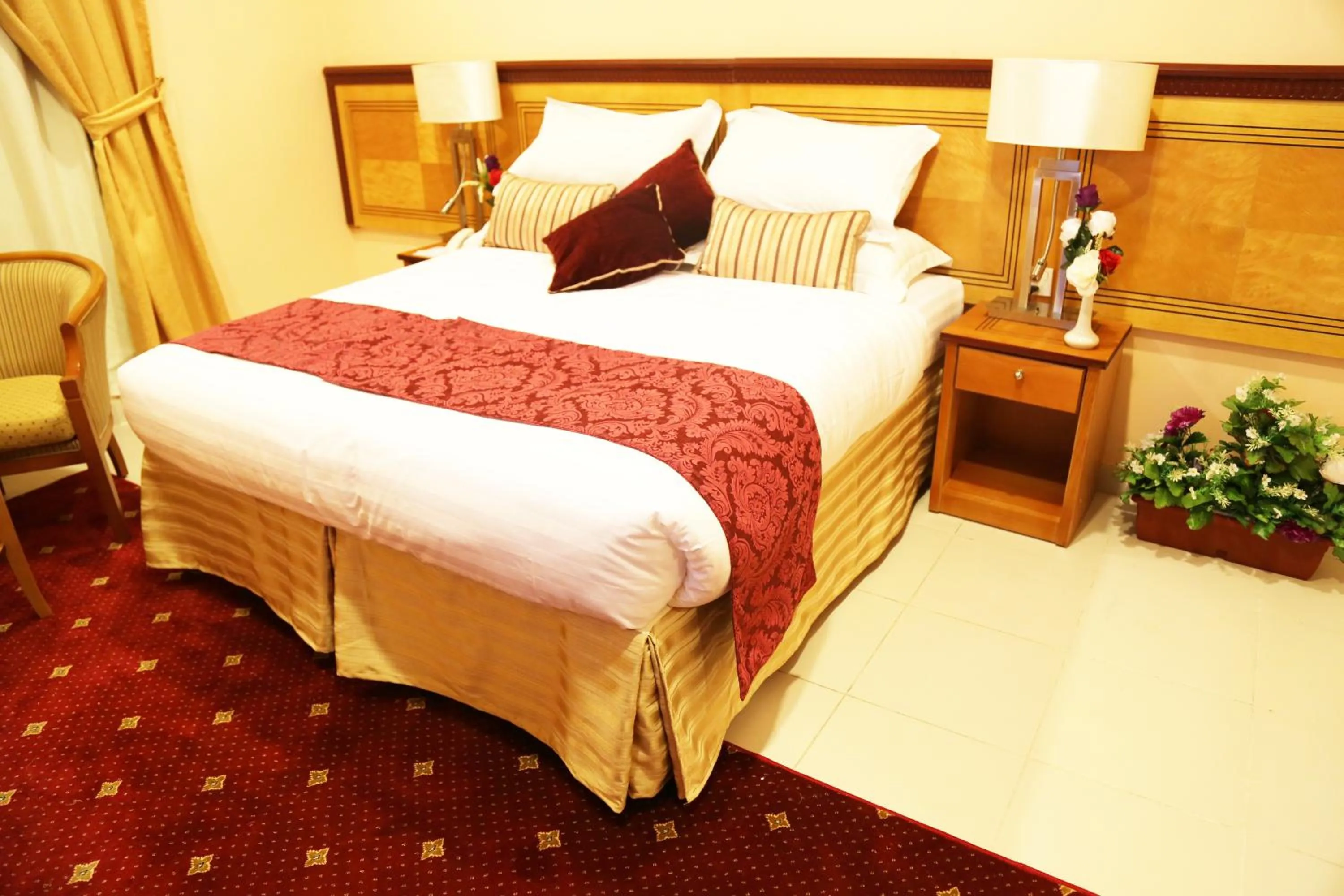 Bed in Borj Al Deafah Hotel