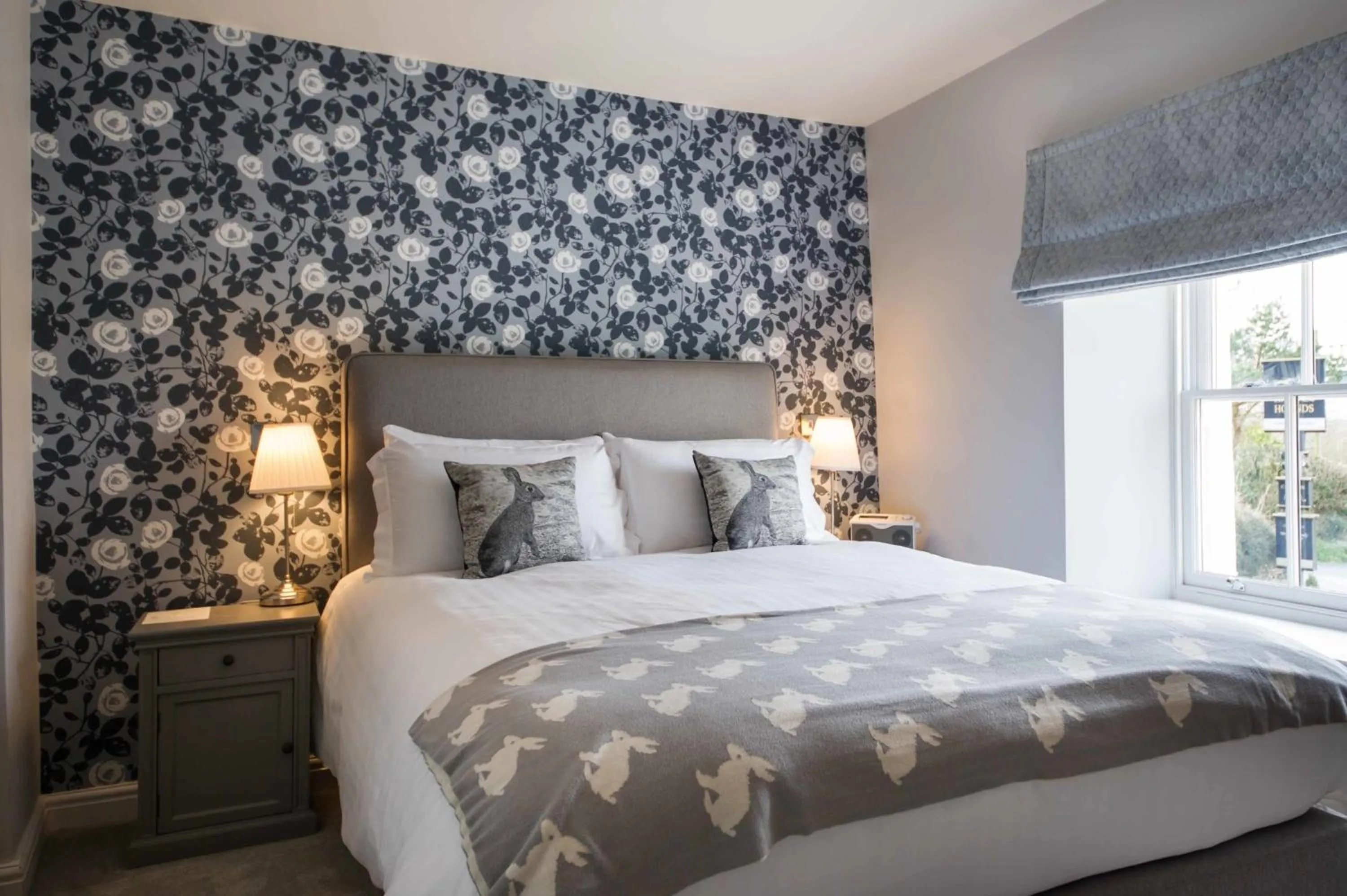 Bed in The Hare and Hounds, Levens