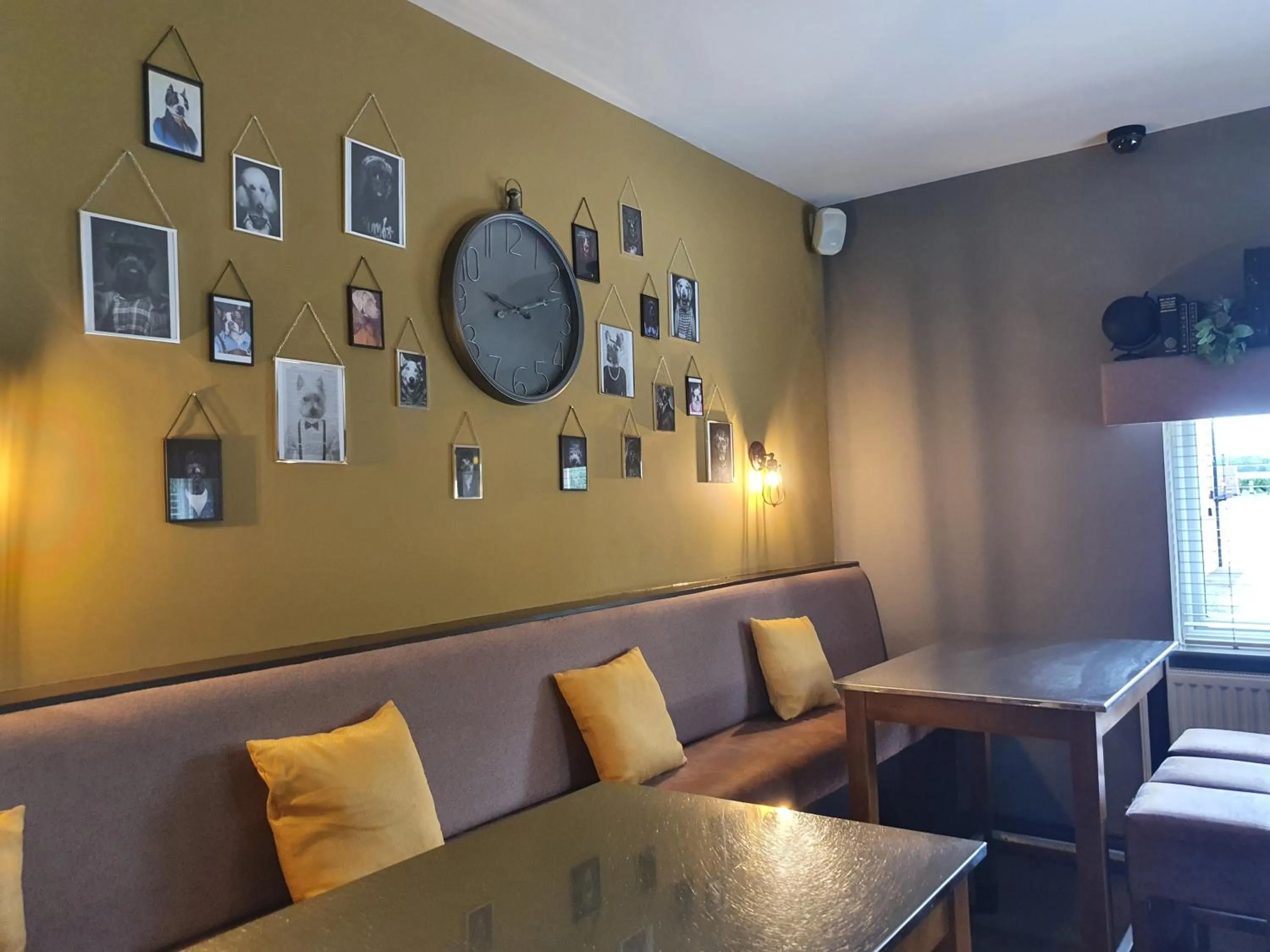 Lounge or bar in Cuttle Bridge Inn Hotel - NEC / Birmingham Airport